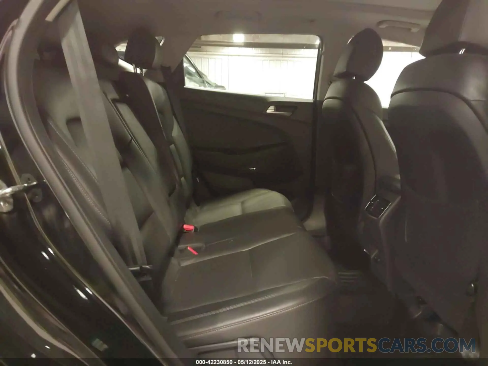 8 Photograph of a damaged car KM8J3CAL6MU385001 HYUNDAI TUCSON 2021