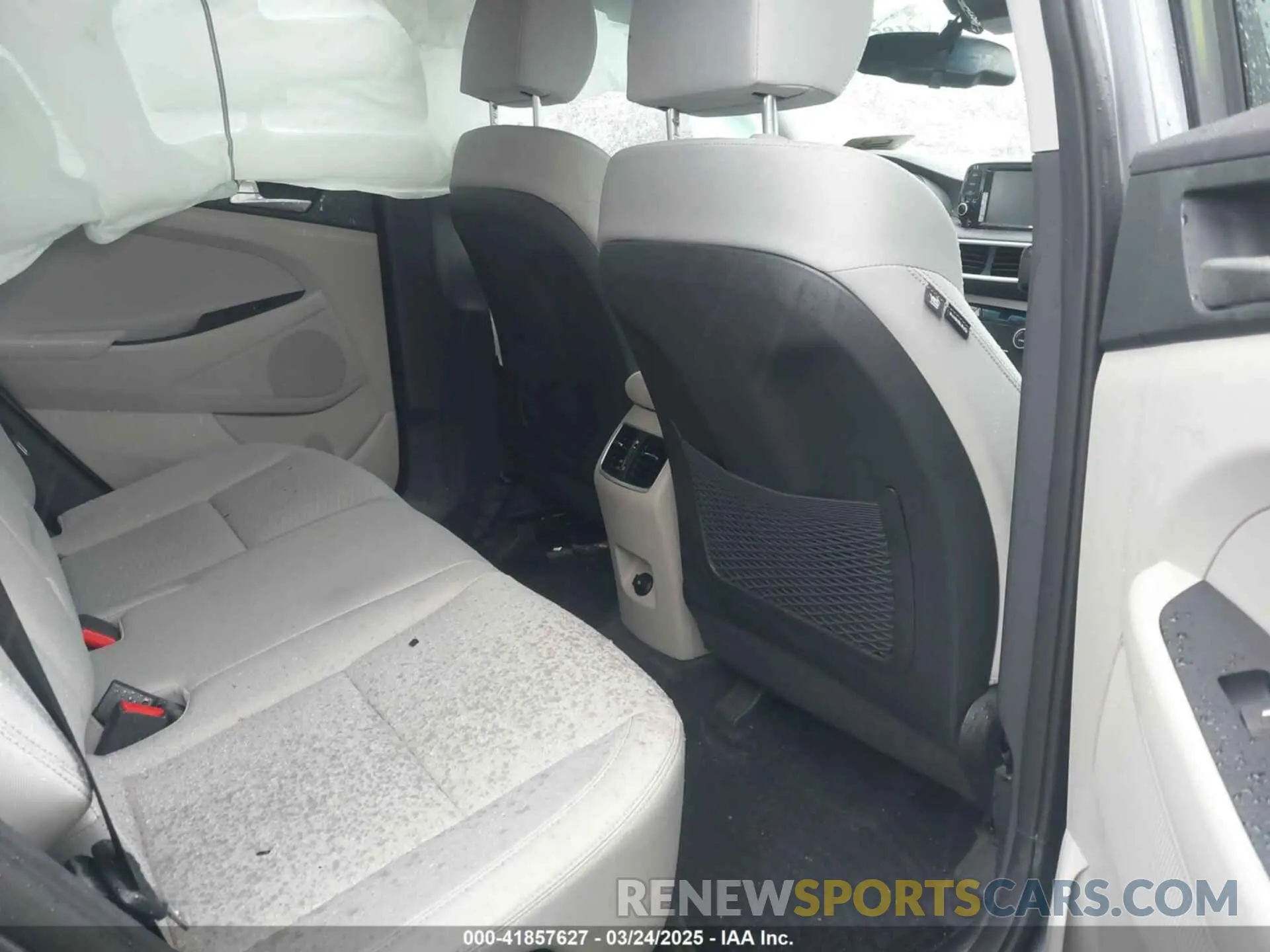 8 Photograph of a damaged car KM8J3CAL6MU408647 HYUNDAI TUCSON 2021