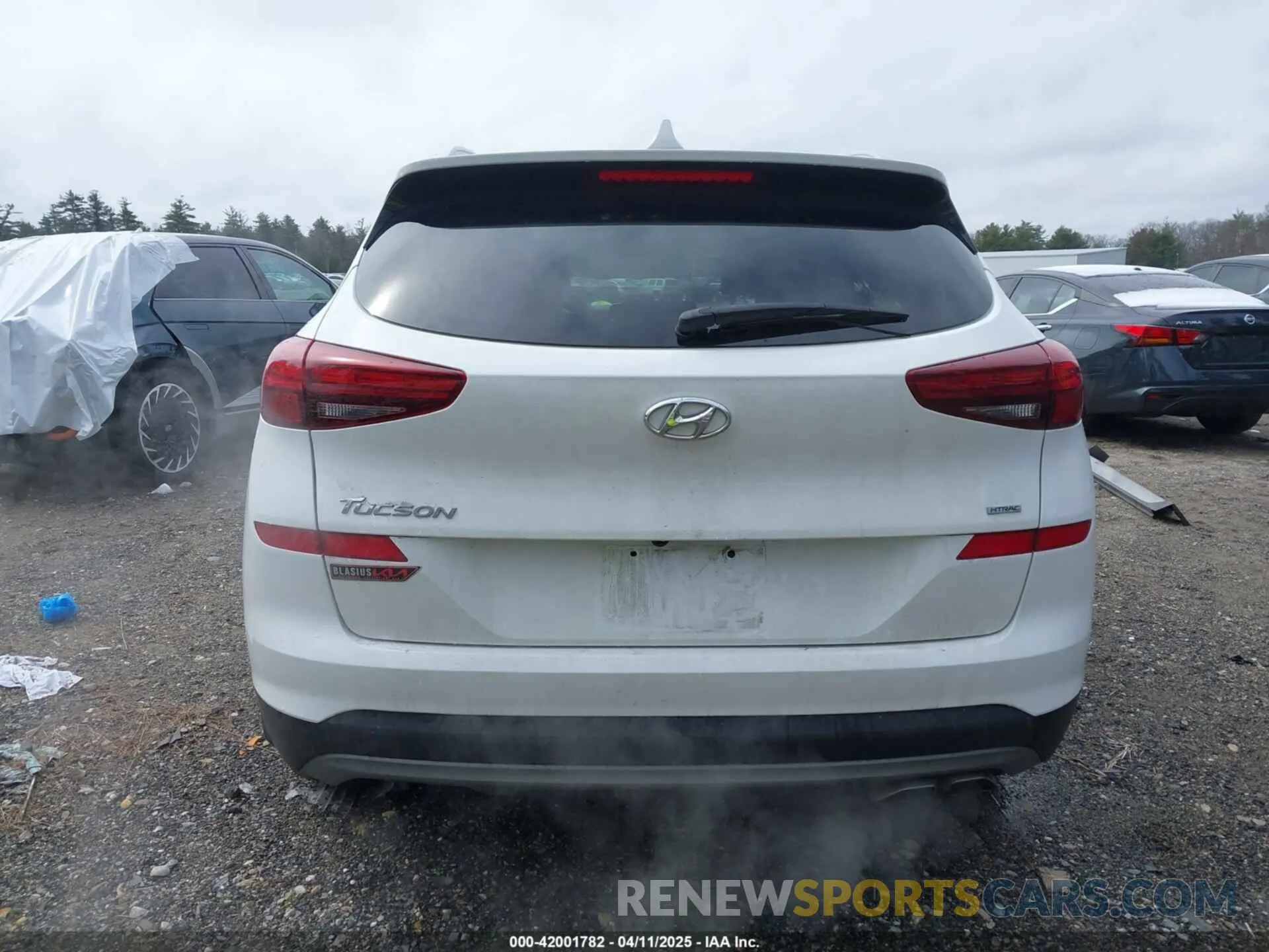 17 Photograph of a damaged car KM8J3CAL7MU356638 HYUNDAI TUCSON 2021