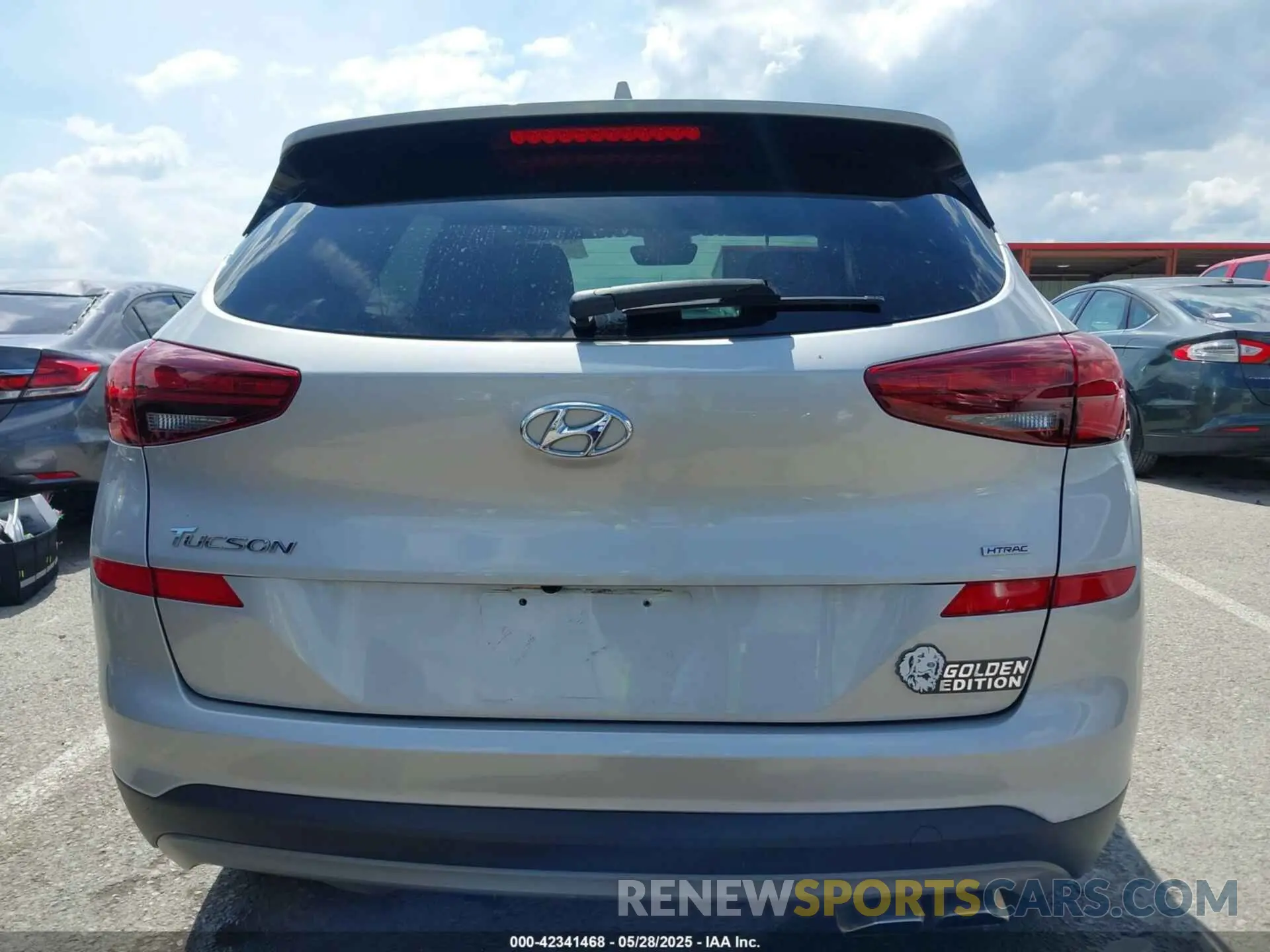 17 Photograph of a damaged car KM8J3CAL7MU373987 HYUNDAI TUCSON 2021