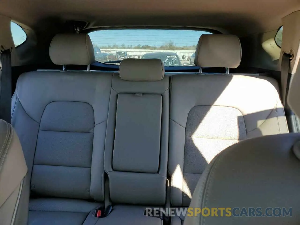 10 Photograph of a damaged car KM8J3CAL8MU337175 HYUNDAI TUCSON 2021