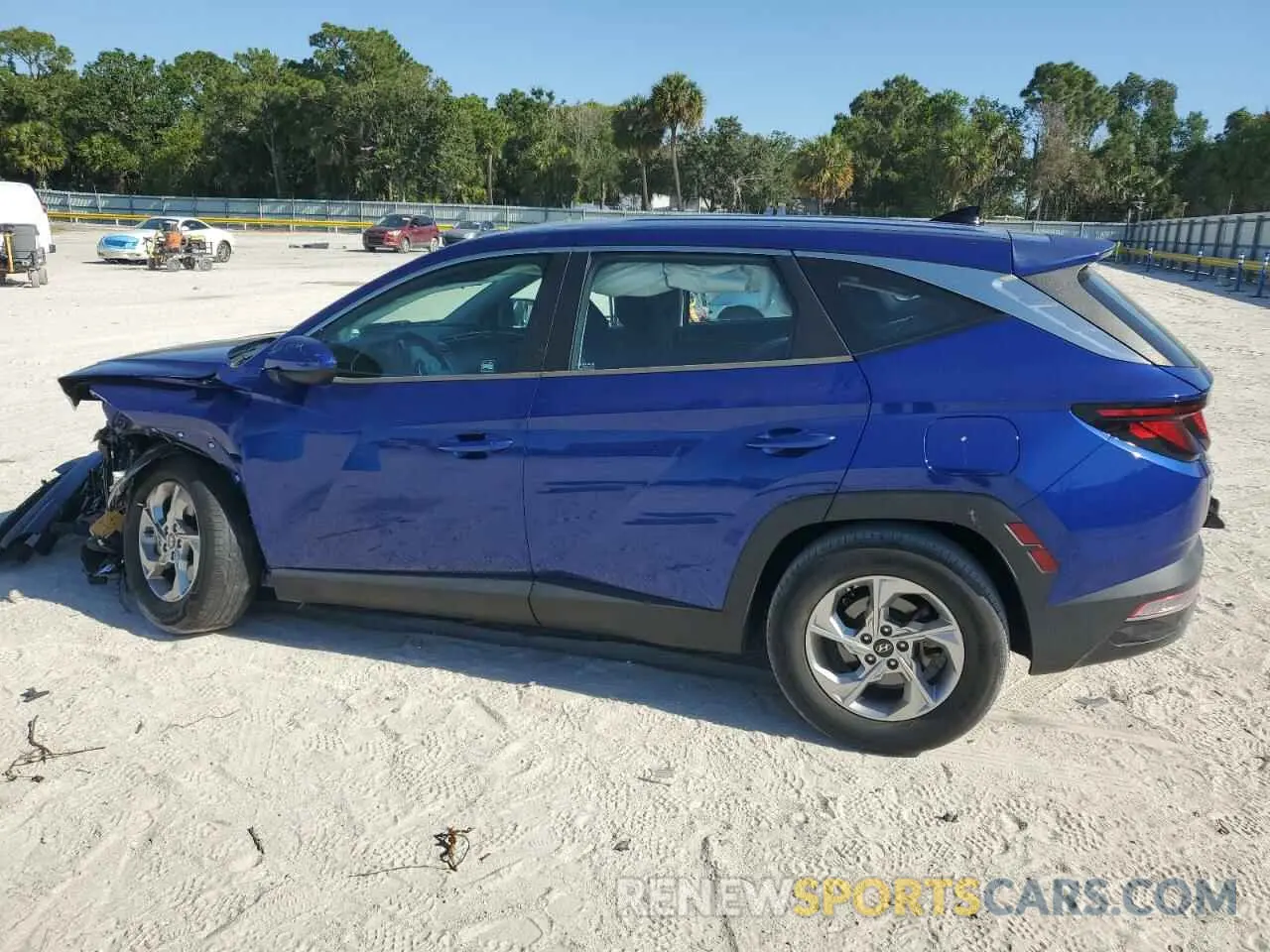 2 Photograph of a damaged car 5NMJA3AE1NH005308 HYUNDAI TUCSON 2022