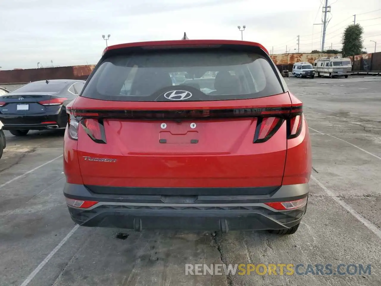 6 Photograph of a damaged car 5NMJA3AE2NH012168 HYUNDAI TUCSON 2022