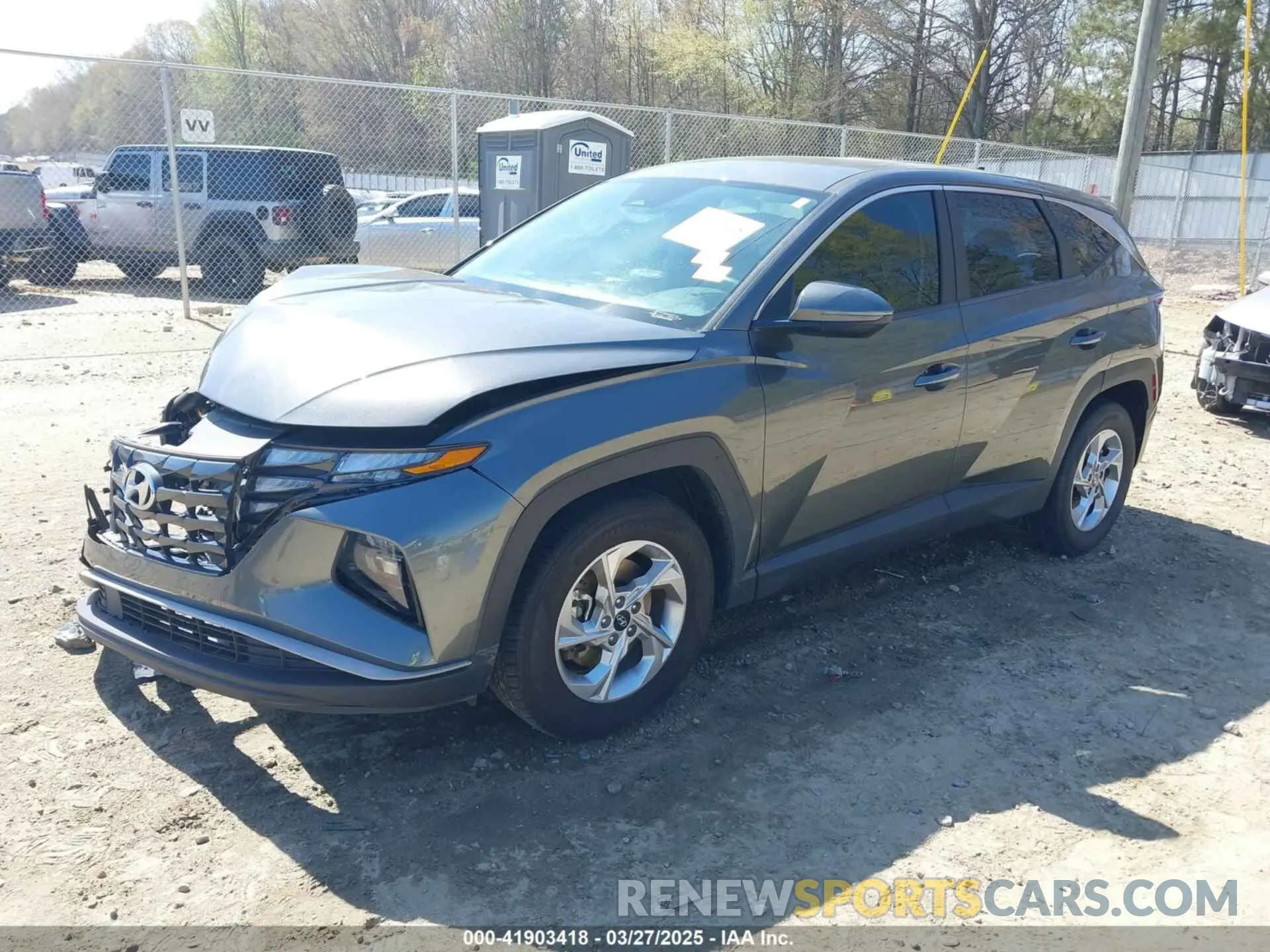 2 Photograph of a damaged car 5NMJA3AE2NH079255 HYUNDAI TUCSON 2022