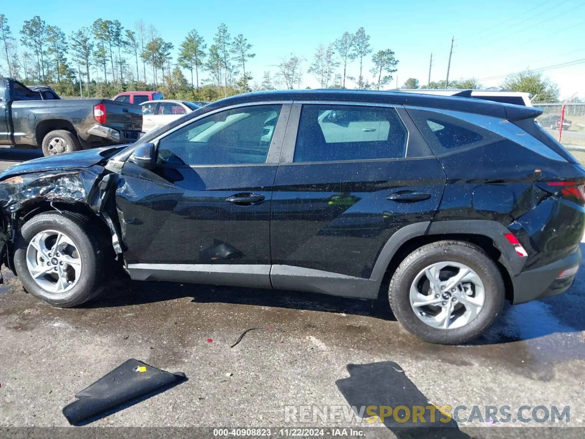 14 Photograph of a damaged car 5NMJA3AE2NH079952 HYUNDAI TUCSON 2022