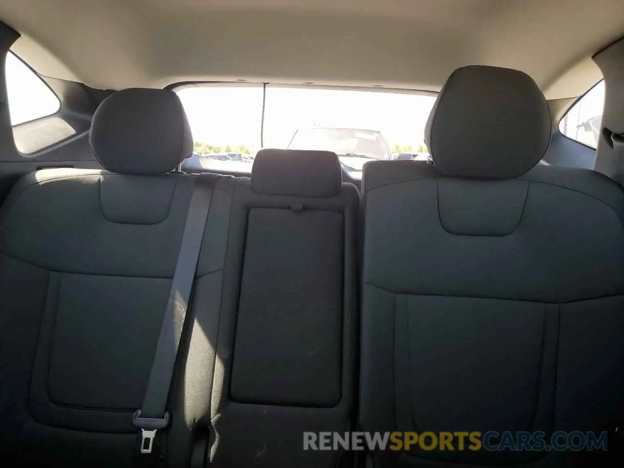 10 Photograph of a damaged car 5NMJA3AE7NH010254 HYUNDAI TUCSON 2022