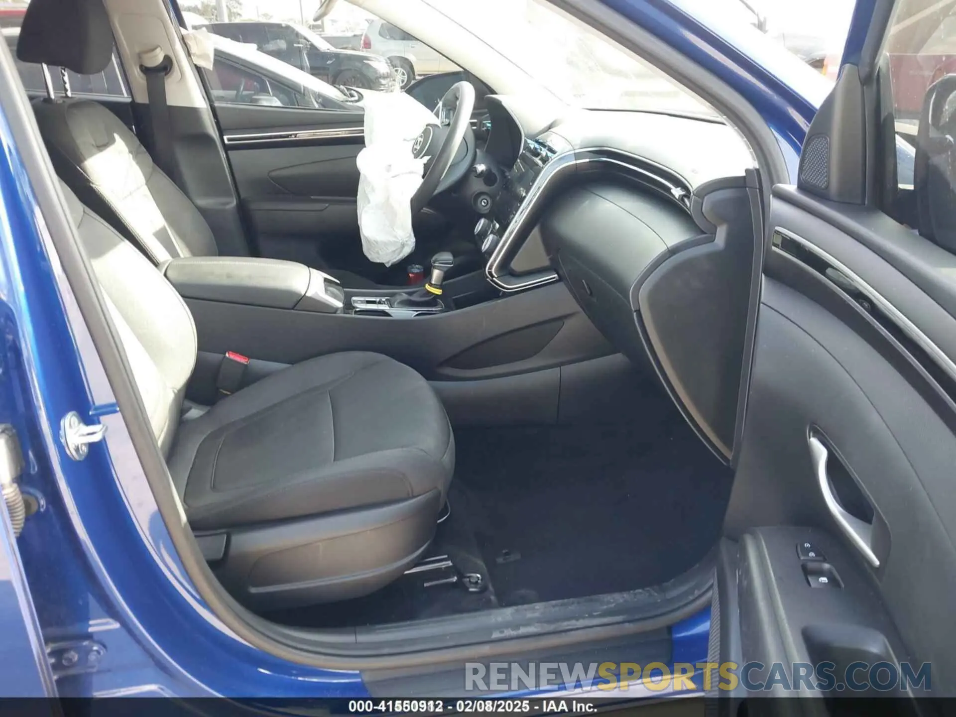 5 Photograph of a damaged car 5NMJA3AE8NH054070 HYUNDAI TUCSON 2022
