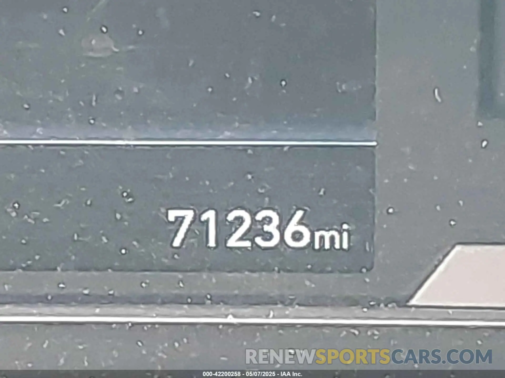 15 Photograph of a damaged car 5NMJA3AE9NH005766 HYUNDAI TUCSON 2022