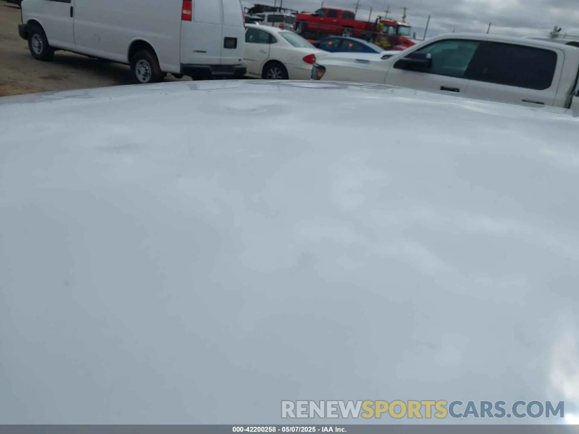 18 Photograph of a damaged car 5NMJA3AE9NH005766 HYUNDAI TUCSON 2022