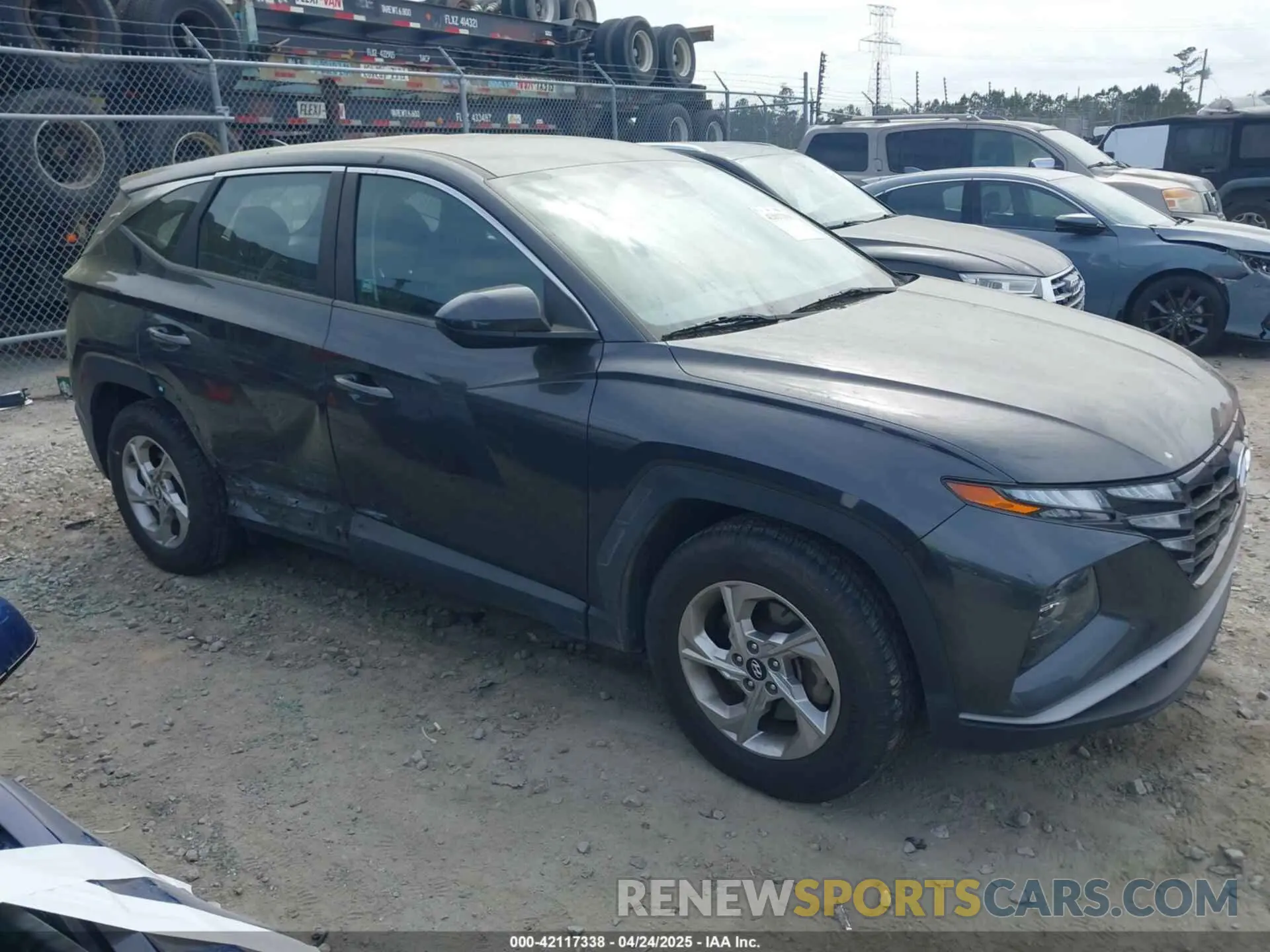 13 Photograph of a damaged car 5NMJA3AE9NH007081 HYUNDAI TUCSON 2022