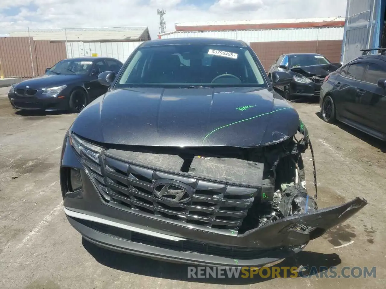 5 Photograph of a damaged car 5NMJA3AE9NH085294 HYUNDAI TUCSON 2022