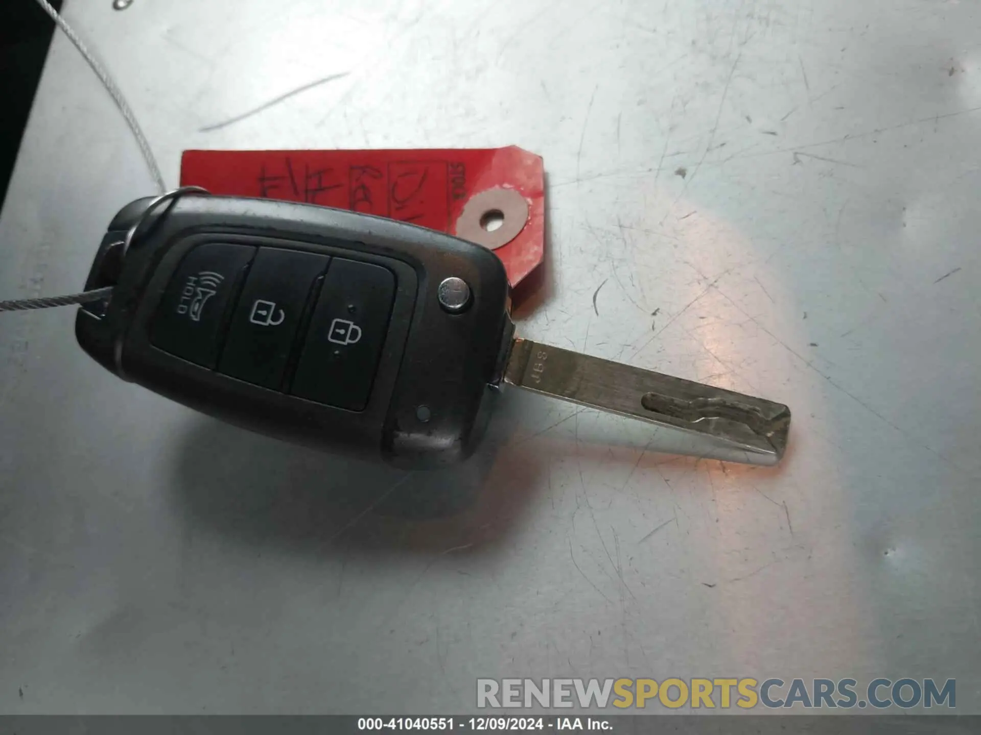 11 Photograph of a damaged car 5NMJA3AEXNH020695 HYUNDAI TUCSON 2022