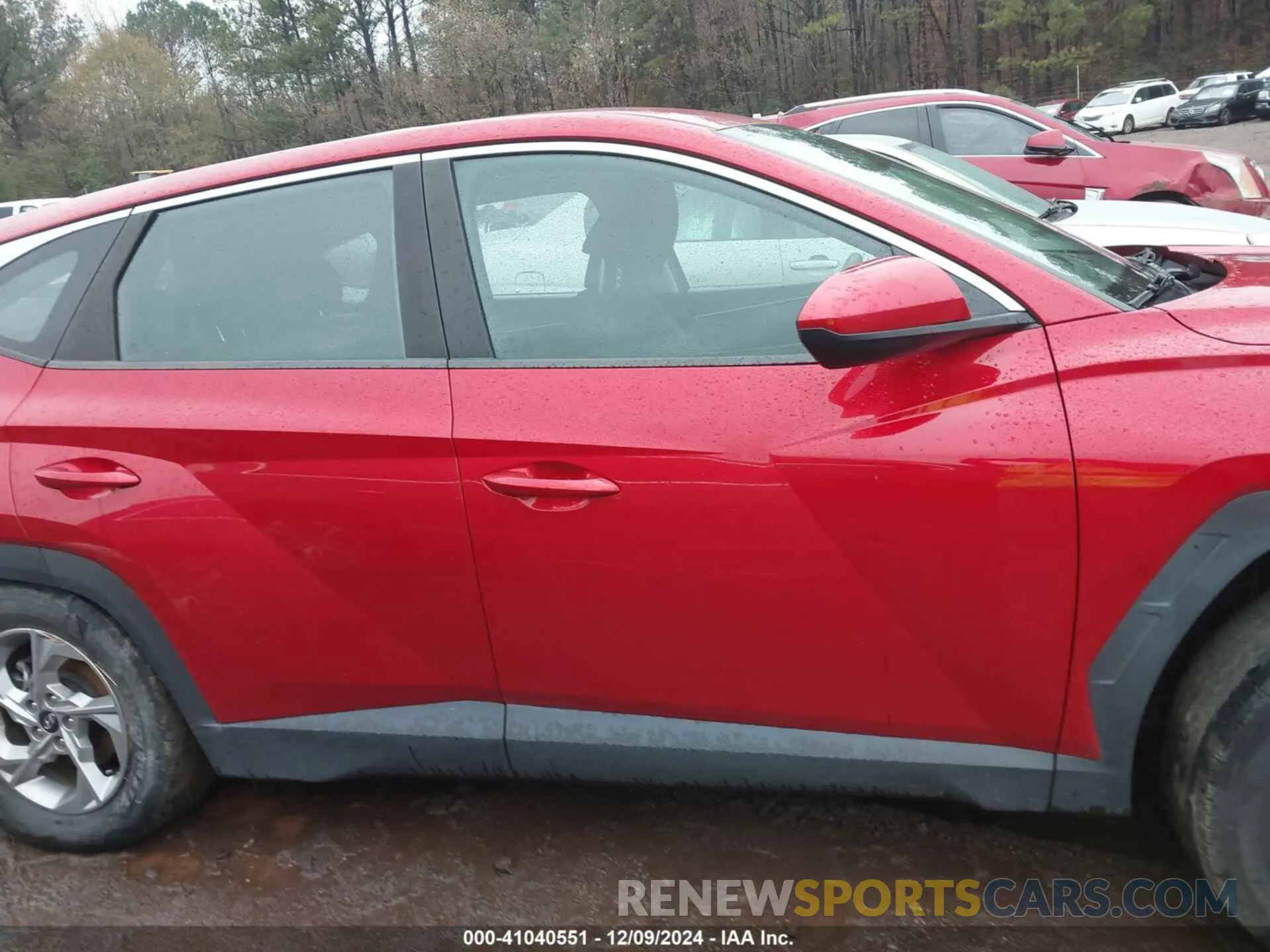 13 Photograph of a damaged car 5NMJA3AEXNH020695 HYUNDAI TUCSON 2022