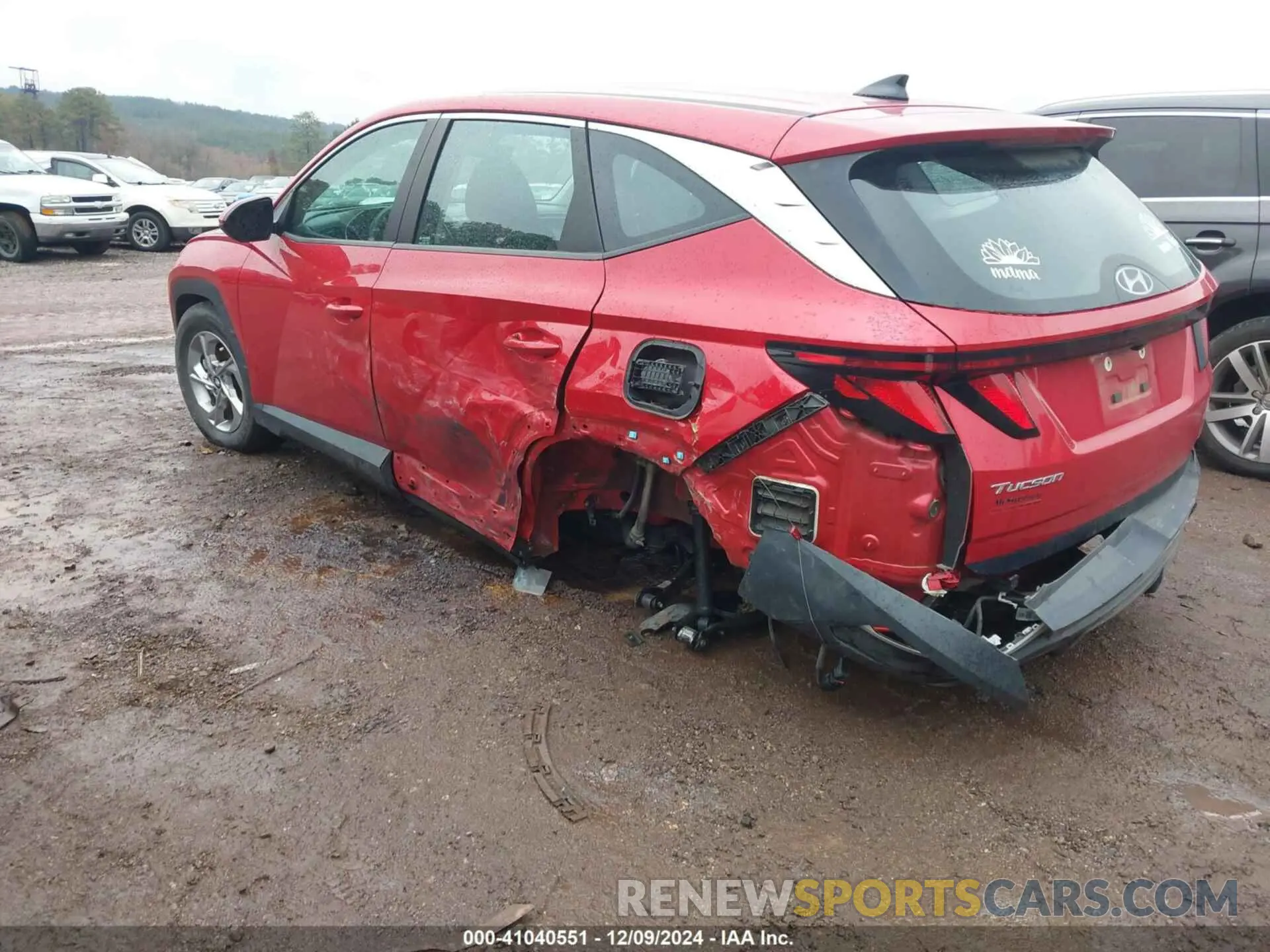3 Photograph of a damaged car 5NMJA3AEXNH020695 HYUNDAI TUCSON 2022