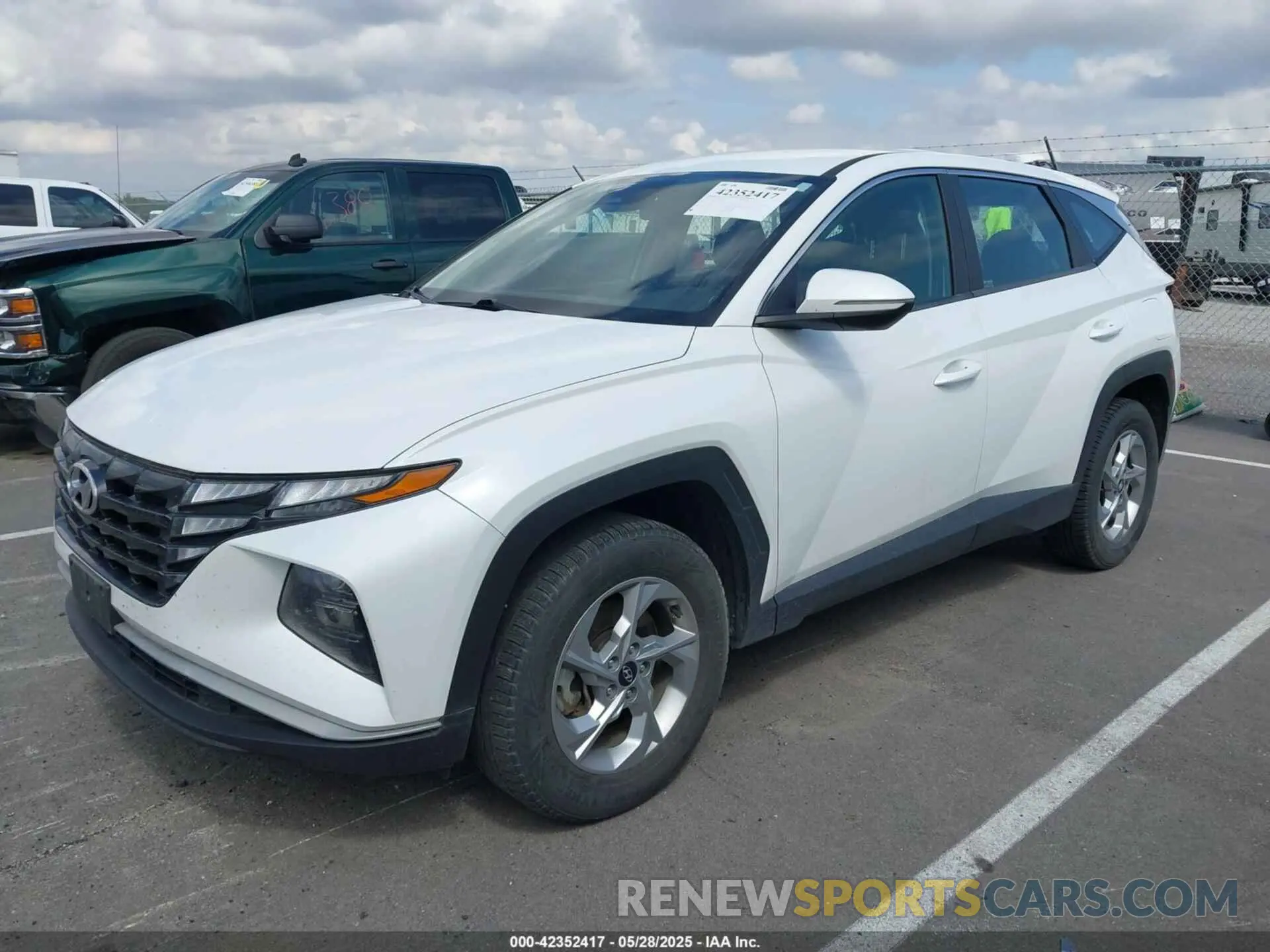 2 Photograph of a damaged car 5NMJACAE1NH079814 HYUNDAI TUCSON 2022