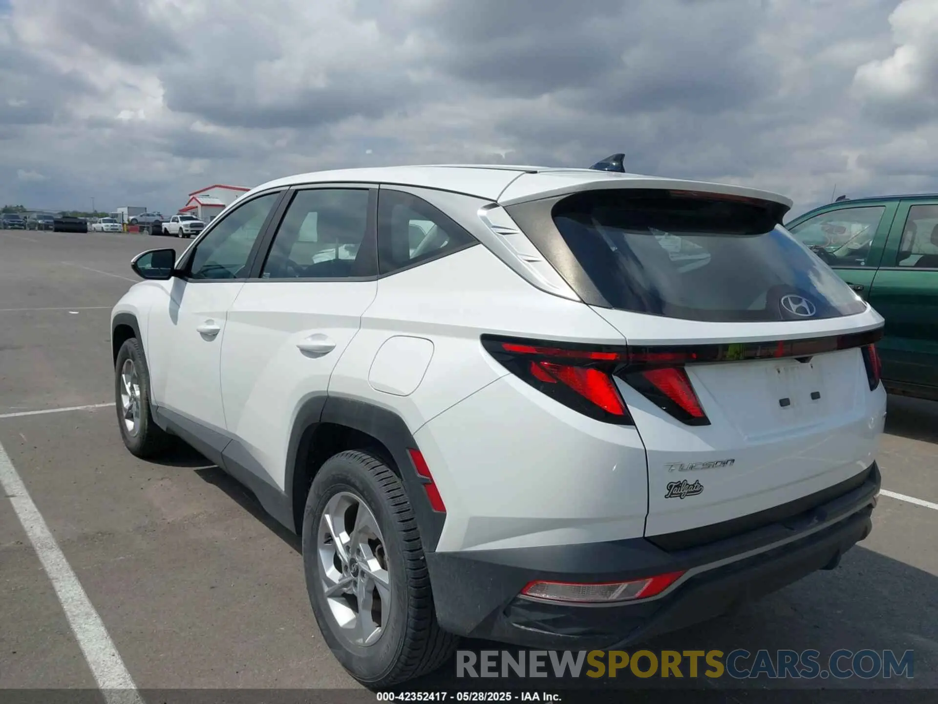 3 Photograph of a damaged car 5NMJACAE1NH079814 HYUNDAI TUCSON 2022
