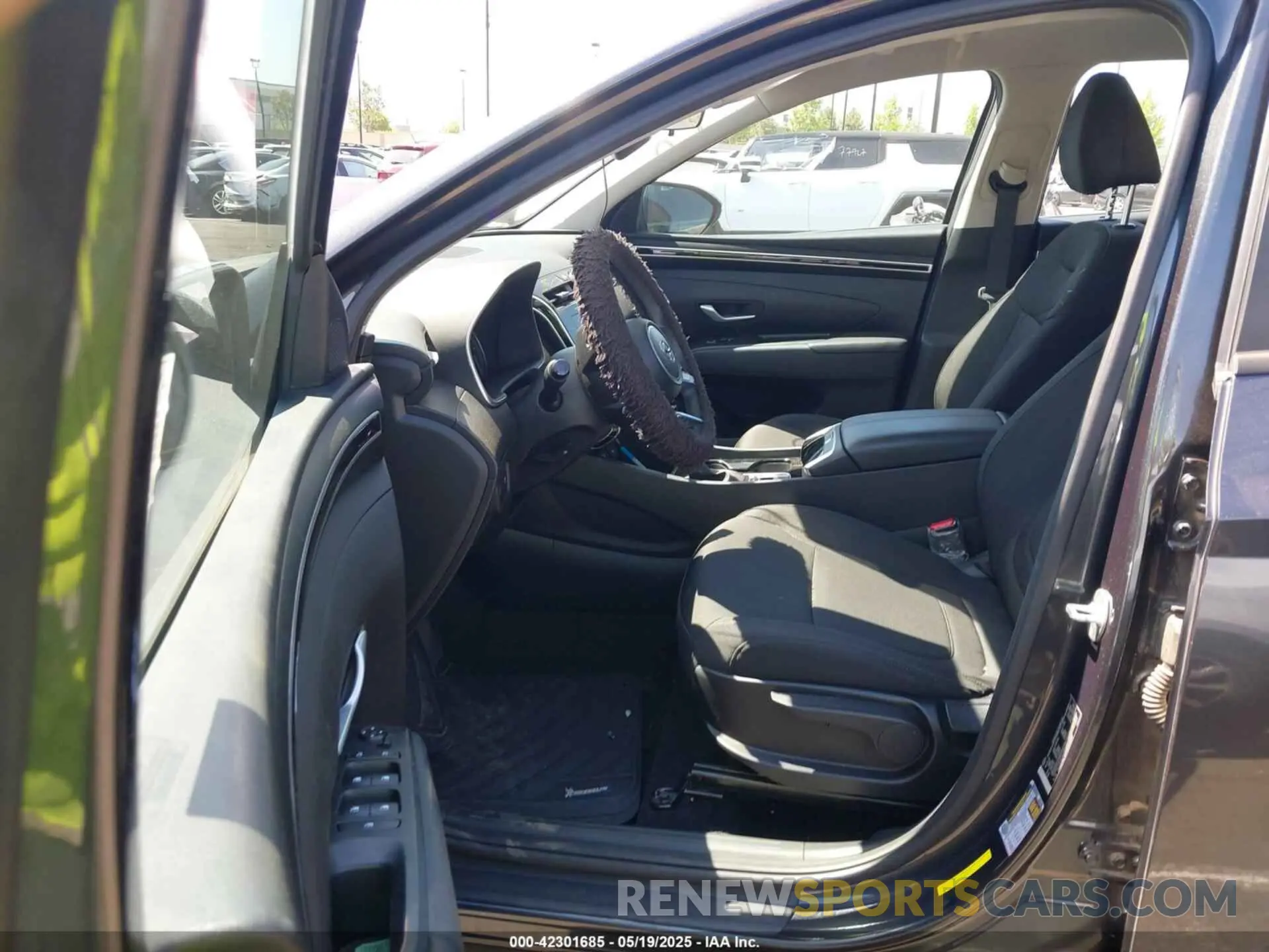 5 Photograph of a damaged car 5NMJACAE1NH143897 HYUNDAI TUCSON 2022