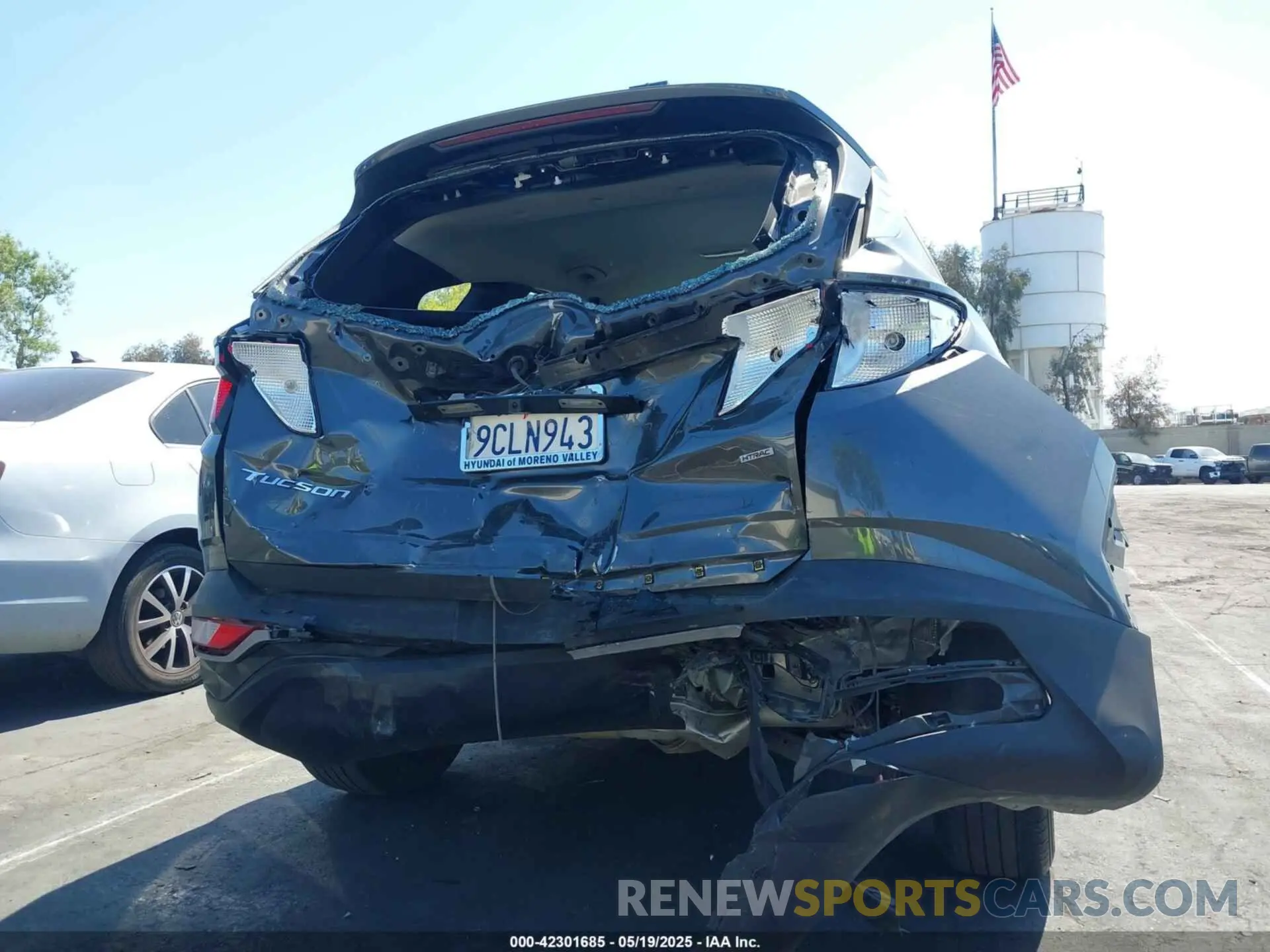 6 Photograph of a damaged car 5NMJACAE1NH143897 HYUNDAI TUCSON 2022
