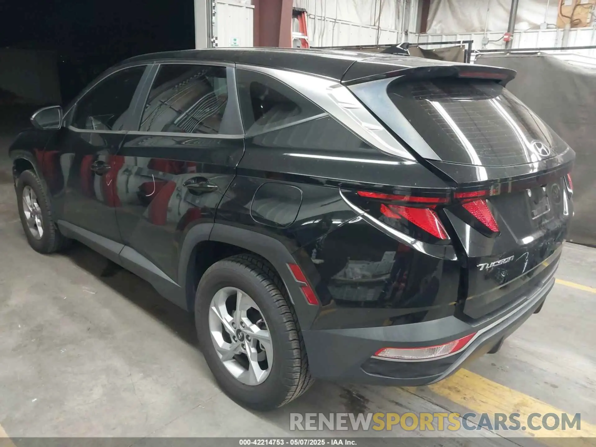 3 Photograph of a damaged car 5NMJACAE4NH068466 HYUNDAI TUCSON 2022