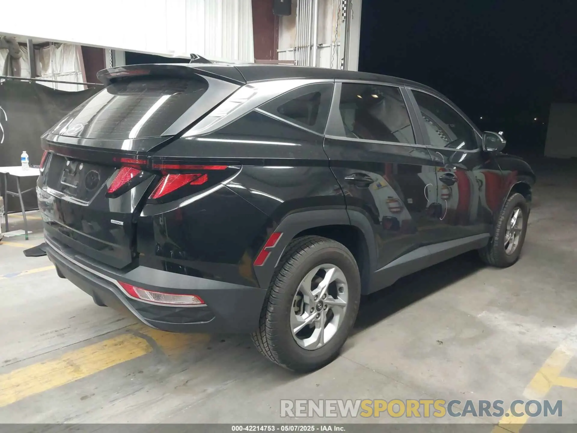 4 Photograph of a damaged car 5NMJACAE4NH068466 HYUNDAI TUCSON 2022