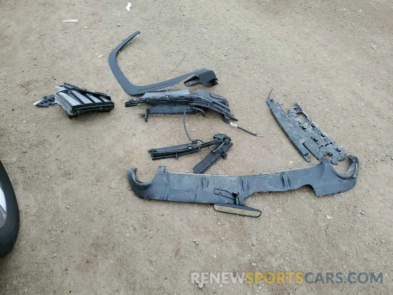 13 Photograph of a damaged car 5NMJACAE4NH087521 HYUNDAI TUCSON 2022