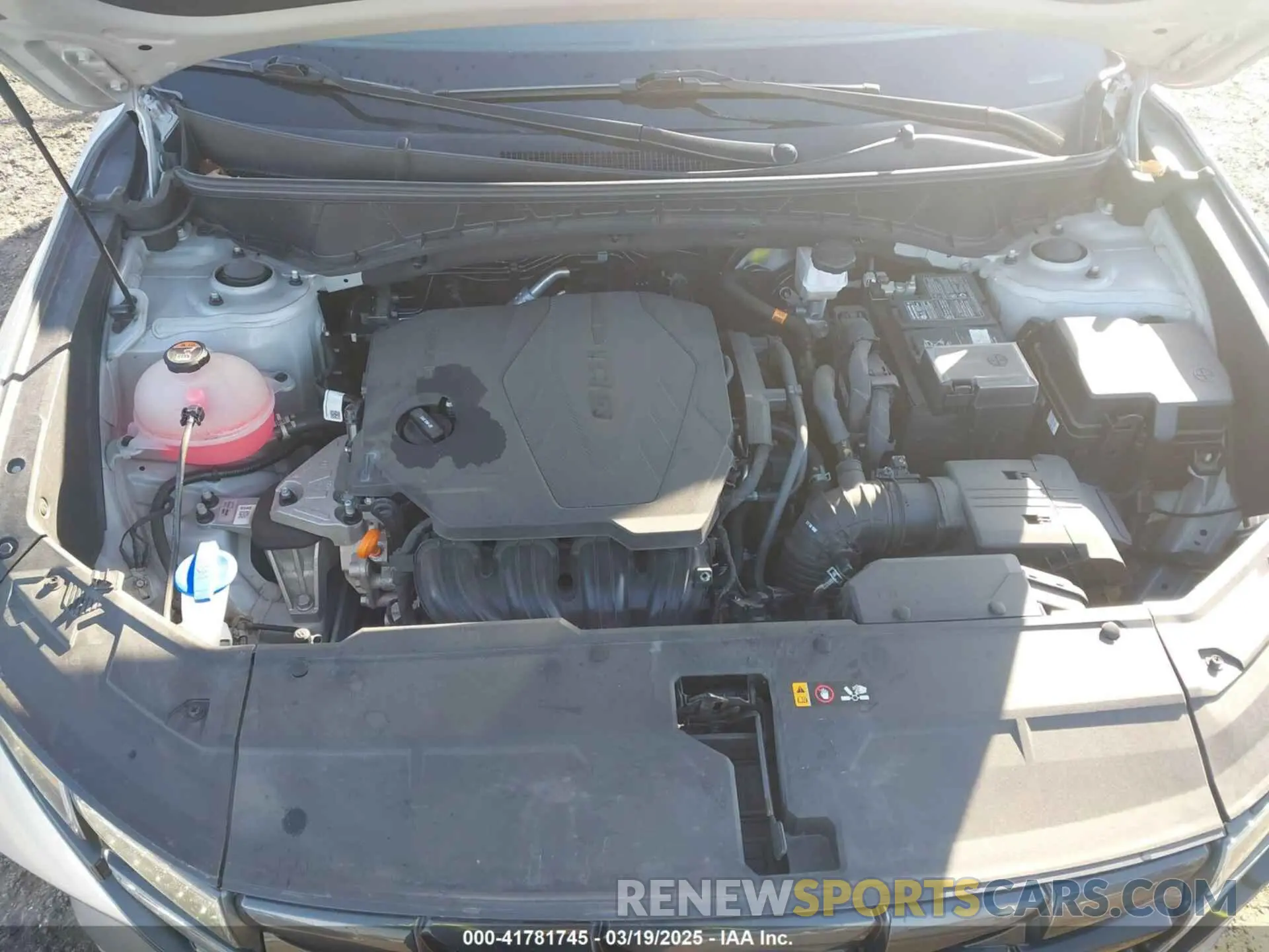 10 Photograph of a damaged car 5NMJACAE6NH032746 HYUNDAI TUCSON 2022