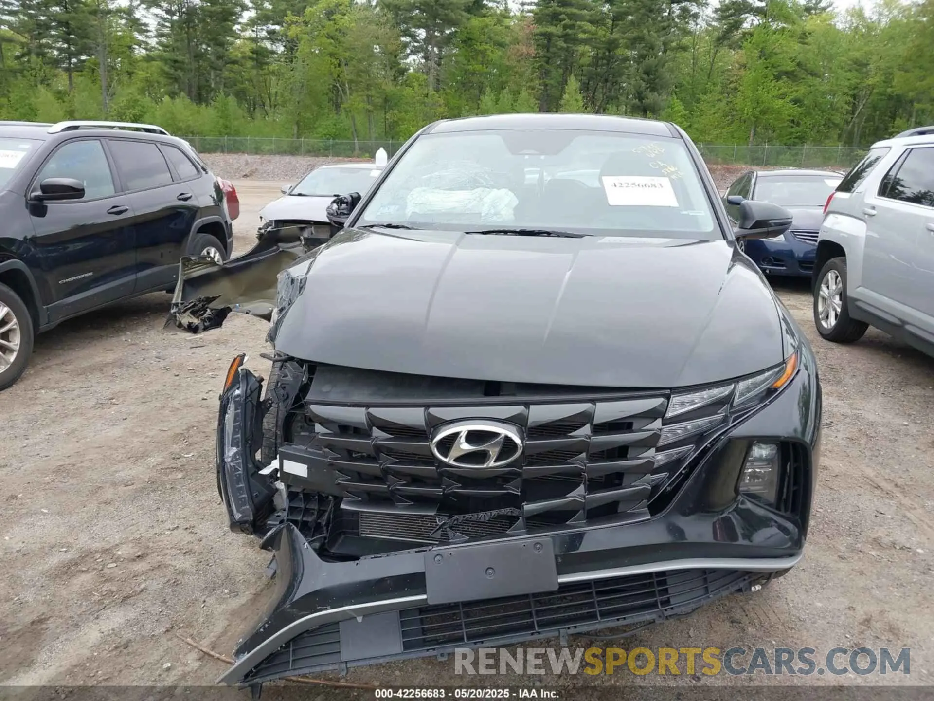 12 Photograph of a damaged car 5NMJACAE6NH085866 HYUNDAI TUCSON 2022