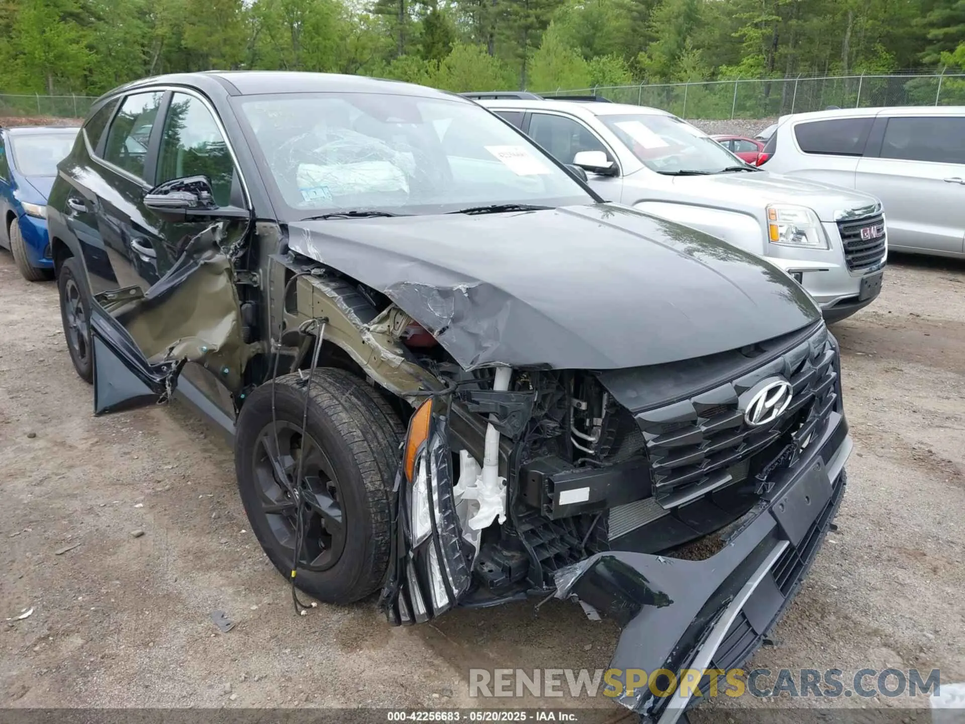 6 Photograph of a damaged car 5NMJACAE6NH085866 HYUNDAI TUCSON 2022
