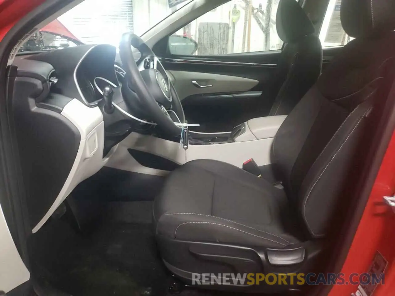 7 Photograph of a damaged car 5NMJACAE6NH153941 HYUNDAI TUCSON 2022