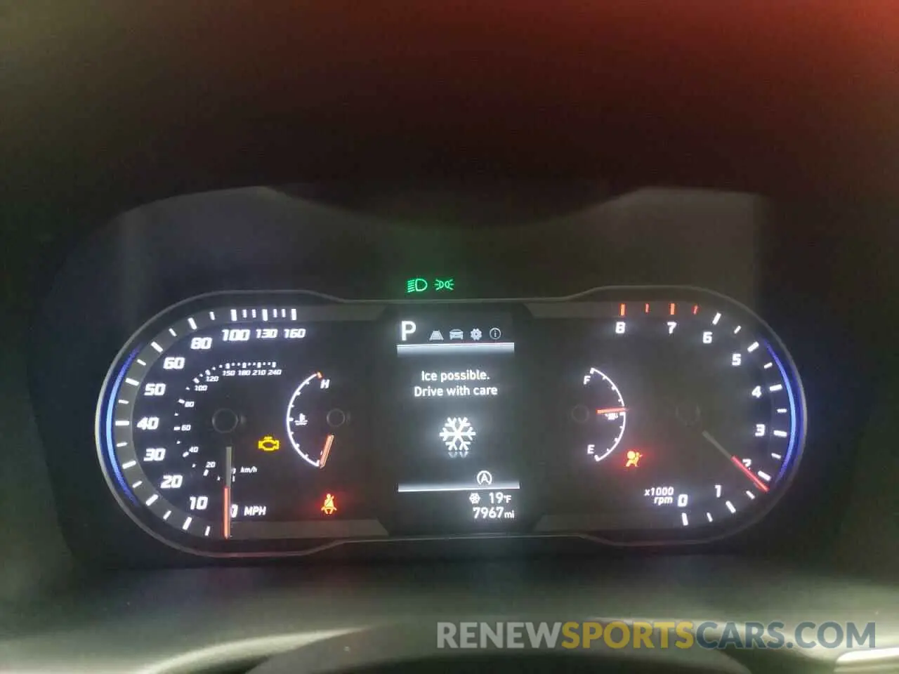 9 Photograph of a damaged car 5NMJACAE6NH153941 HYUNDAI TUCSON 2022