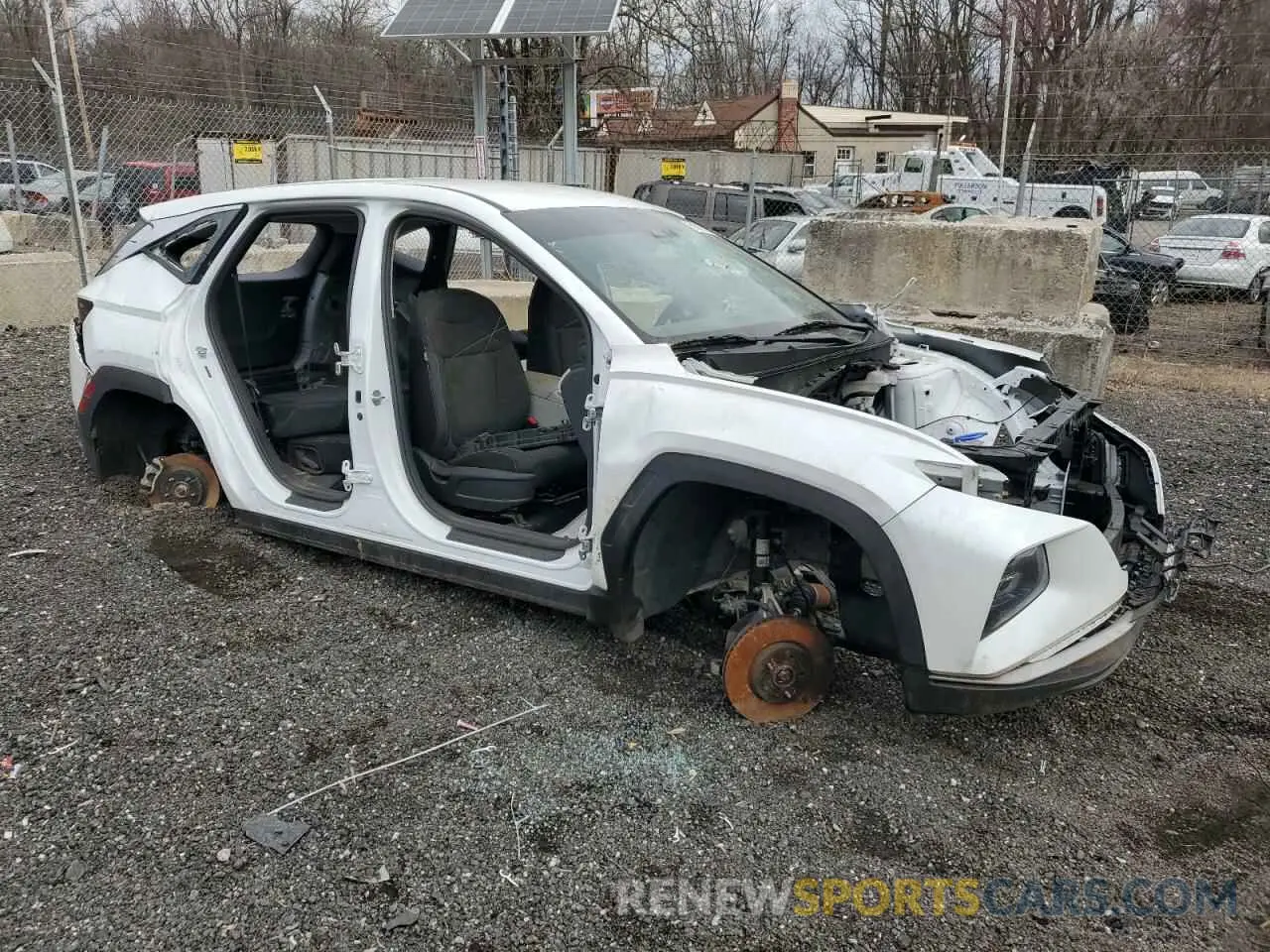 4 Photograph of a damaged car 5NMJACAEXNH034676 HYUNDAI TUCSON 2022