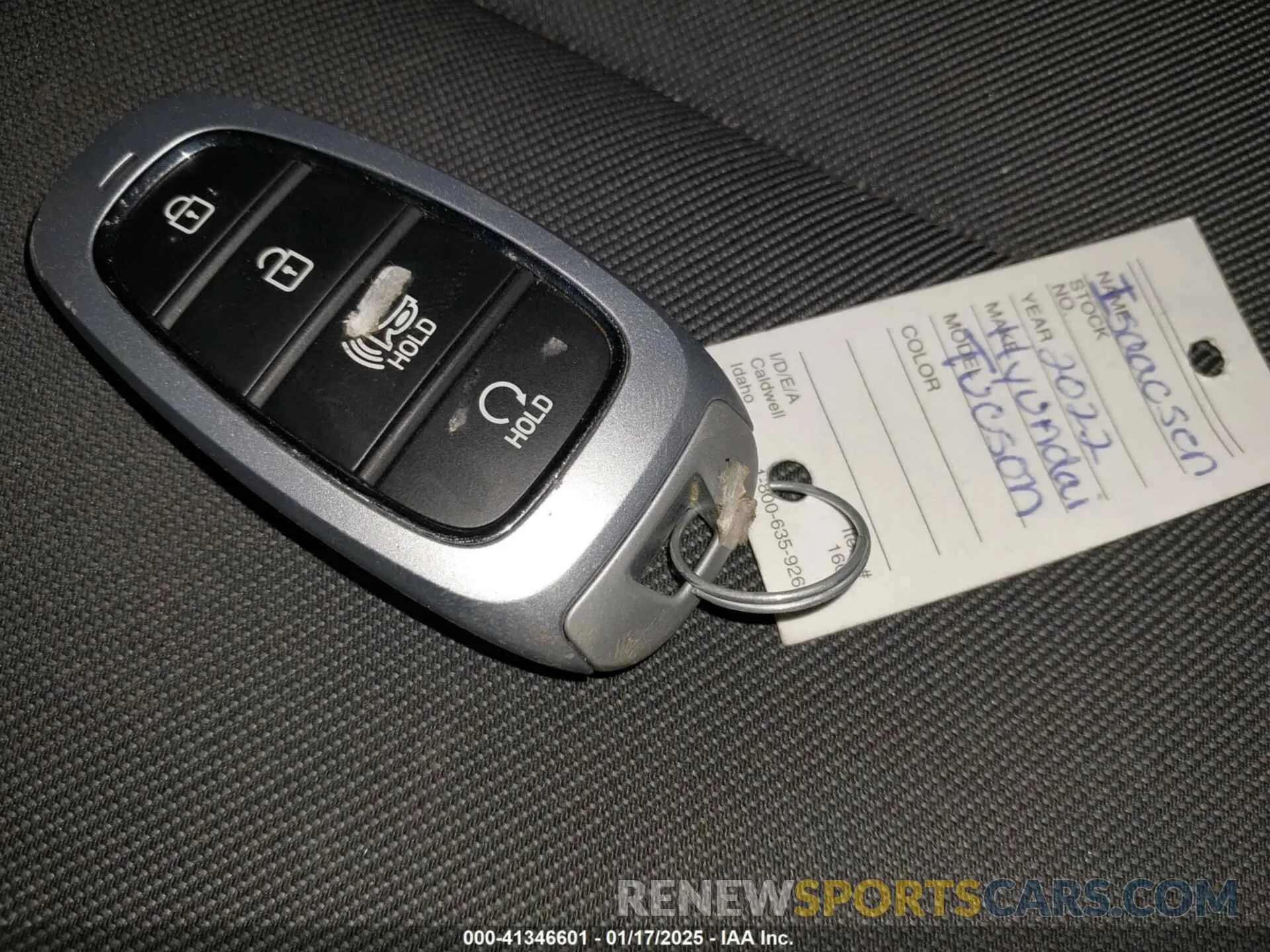 11 Photograph of a damaged car 5NMJB3AE0NH083009 HYUNDAI TUCSON 2022