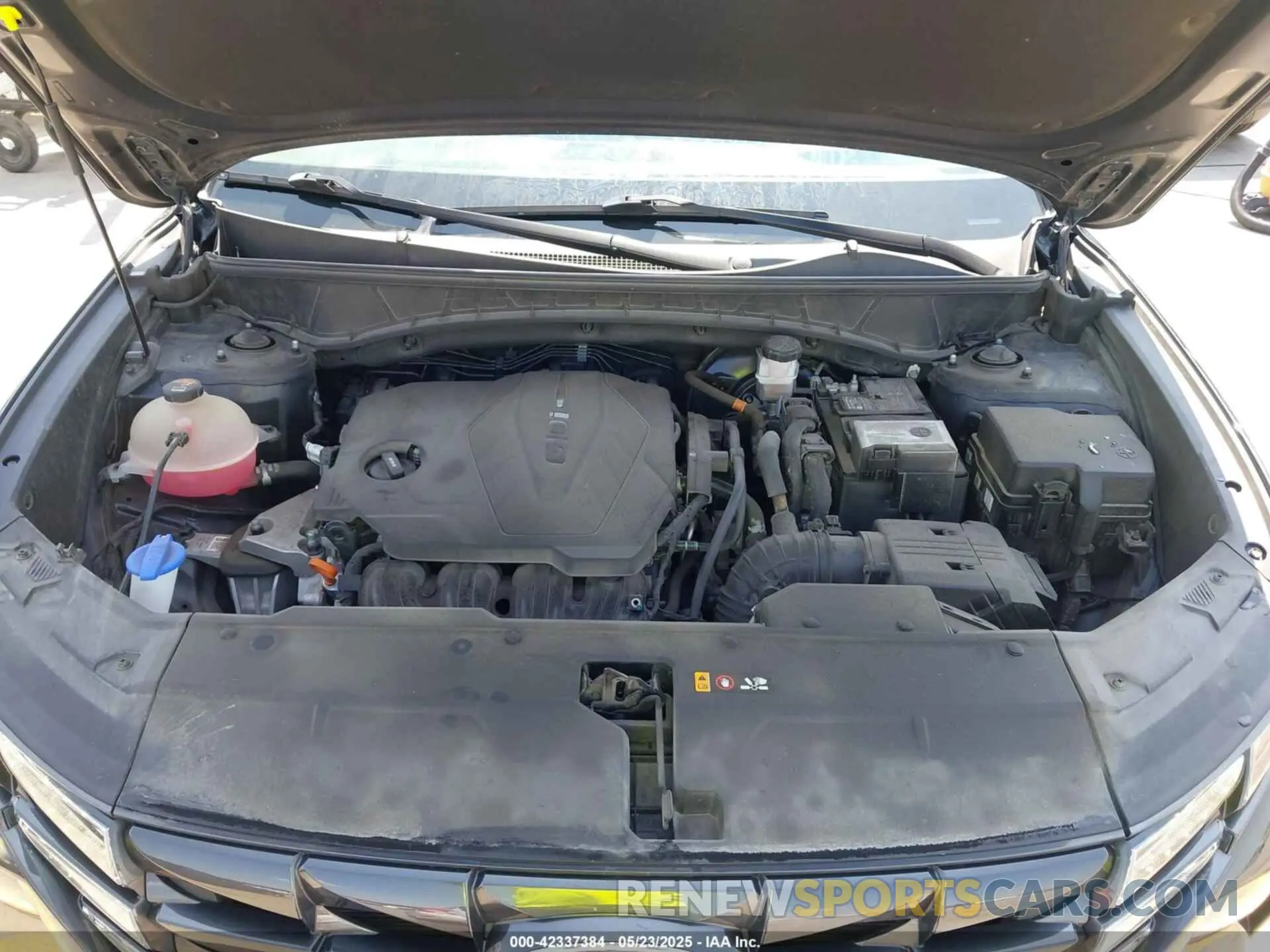 10 Photograph of a damaged car 5NMJB3AE1NH008268 HYUNDAI TUCSON 2022