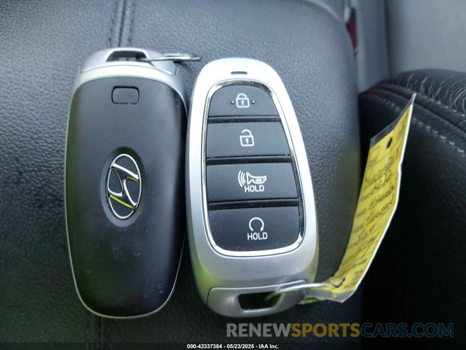 11 Photograph of a damaged car 5NMJB3AE1NH008268 HYUNDAI TUCSON 2022