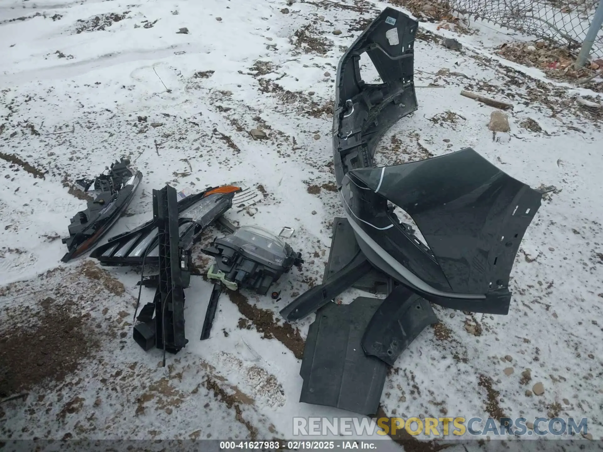 12 Photograph of a damaged car 5NMJB3AE1NH043523 HYUNDAI TUCSON 2022