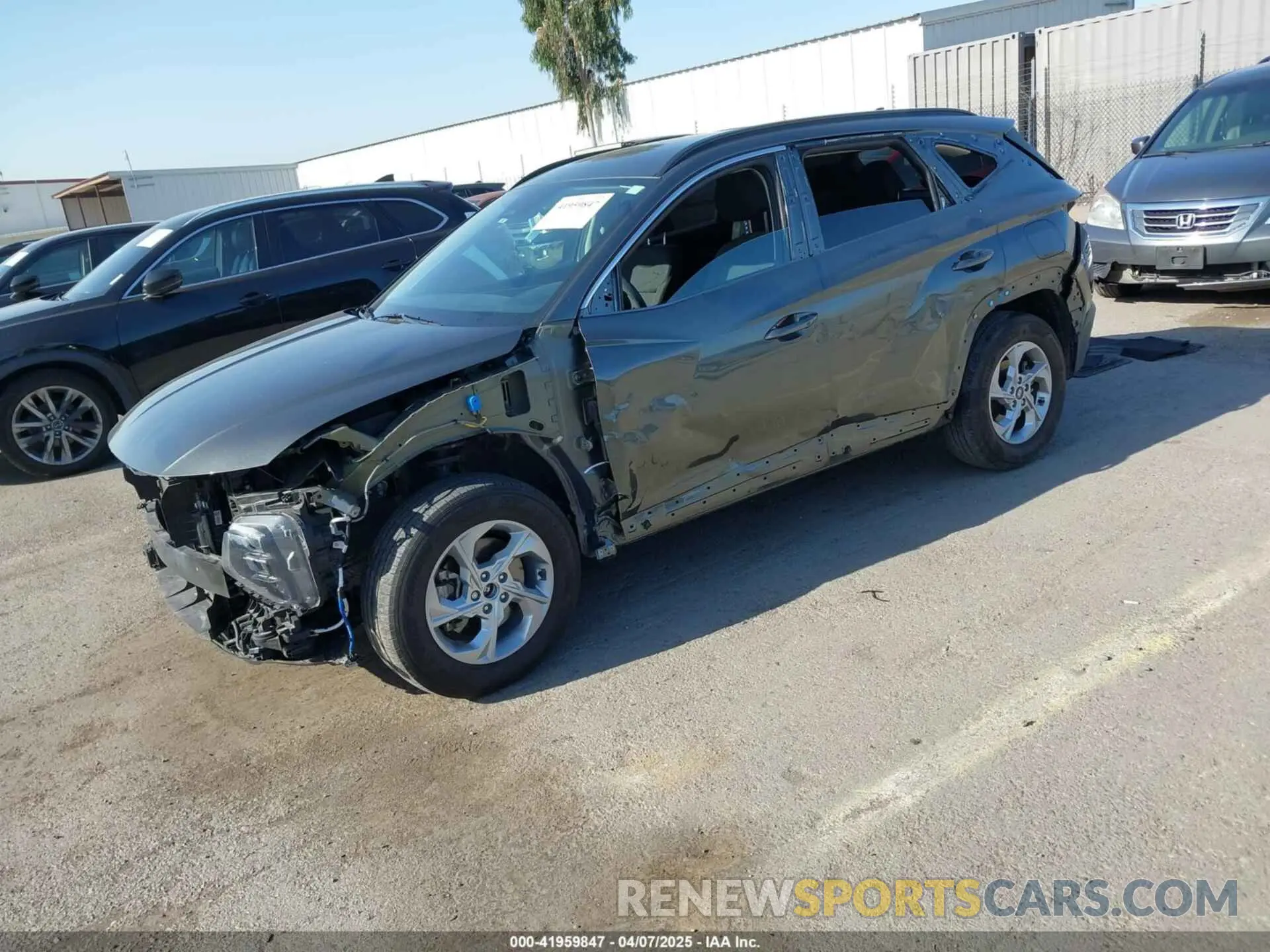2 Photograph of a damaged car 5NMJB3AE1NH150250 HYUNDAI TUCSON 2022