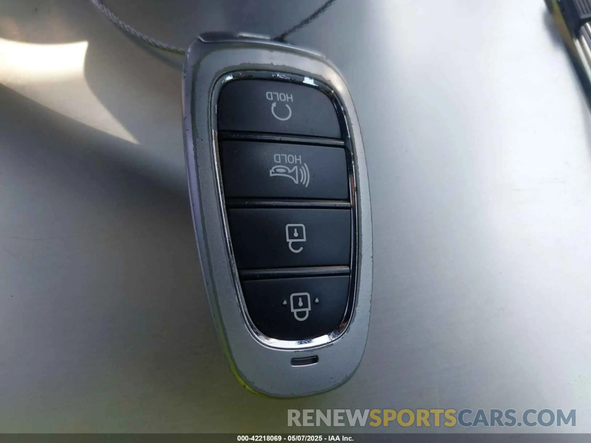 11 Photograph of a damaged car 5NMJB3AE2NH003015 HYUNDAI TUCSON 2022