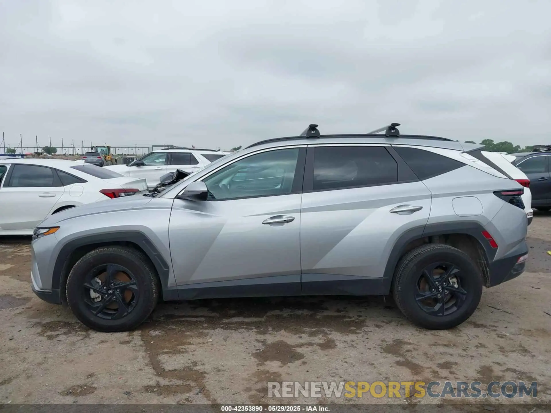 14 Photograph of a damaged car 5NMJB3AE2NH134932 HYUNDAI TUCSON 2022