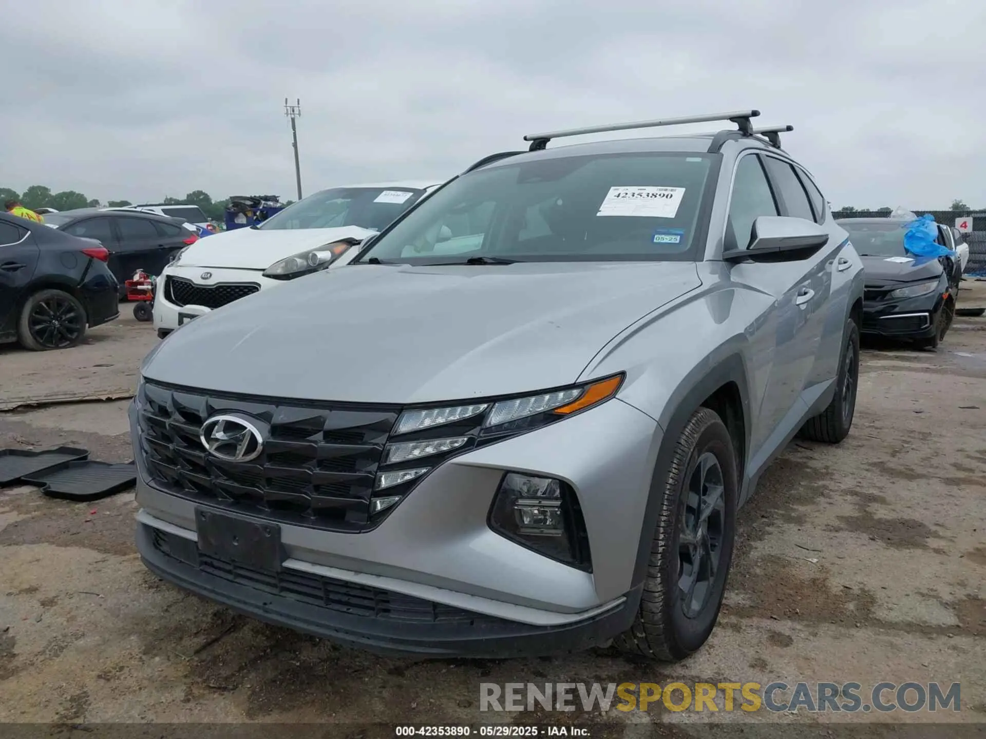 2 Photograph of a damaged car 5NMJB3AE2NH134932 HYUNDAI TUCSON 2022