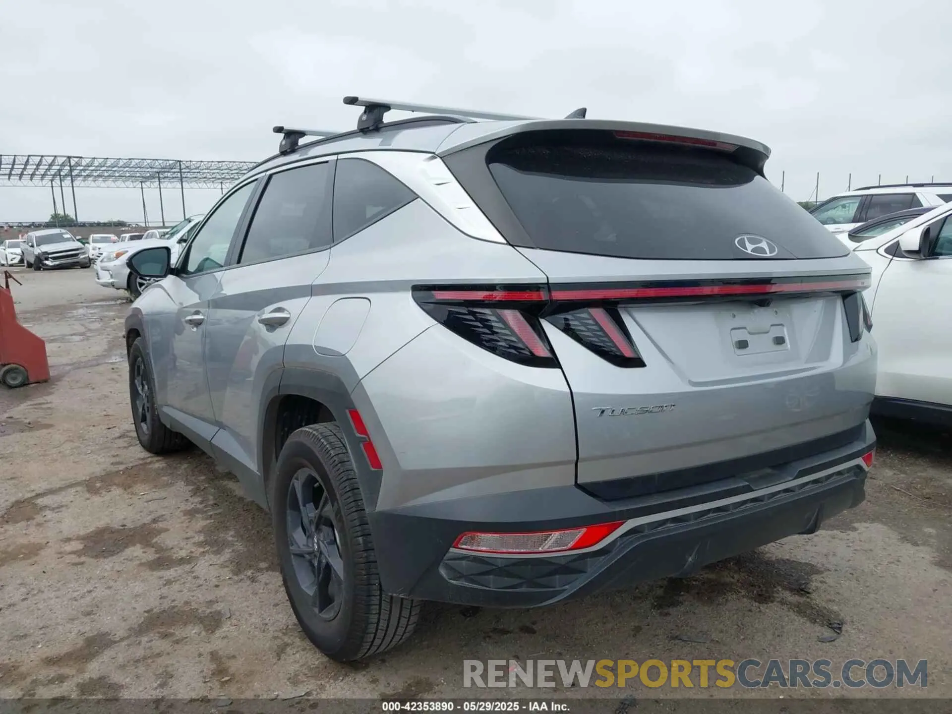 3 Photograph of a damaged car 5NMJB3AE2NH134932 HYUNDAI TUCSON 2022