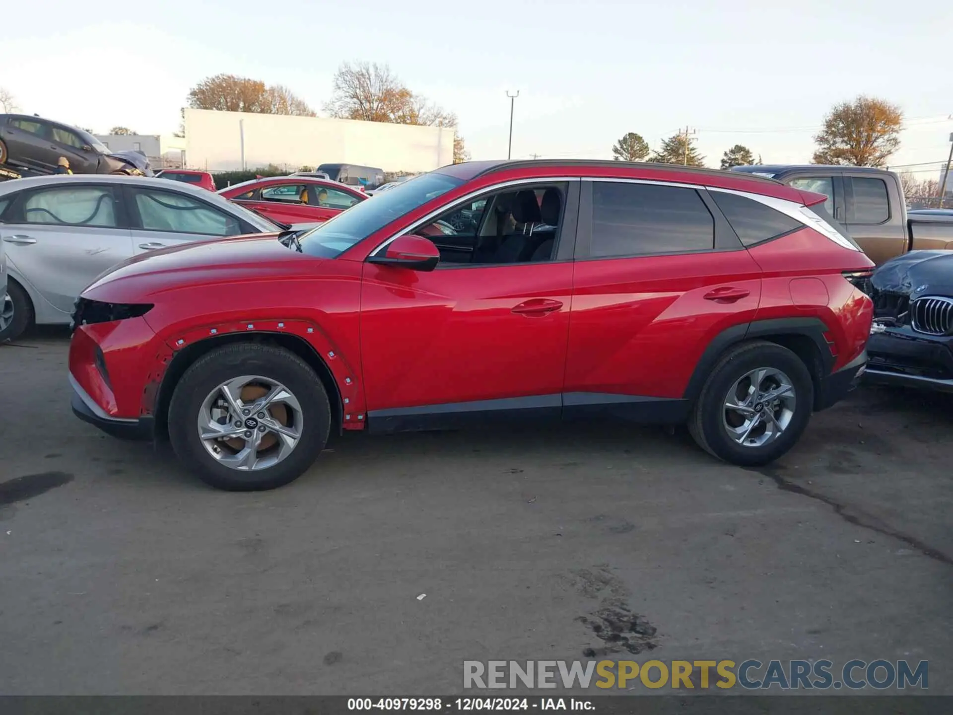 14 Photograph of a damaged car 5NMJB3AE3NH069413 HYUNDAI TUCSON 2022