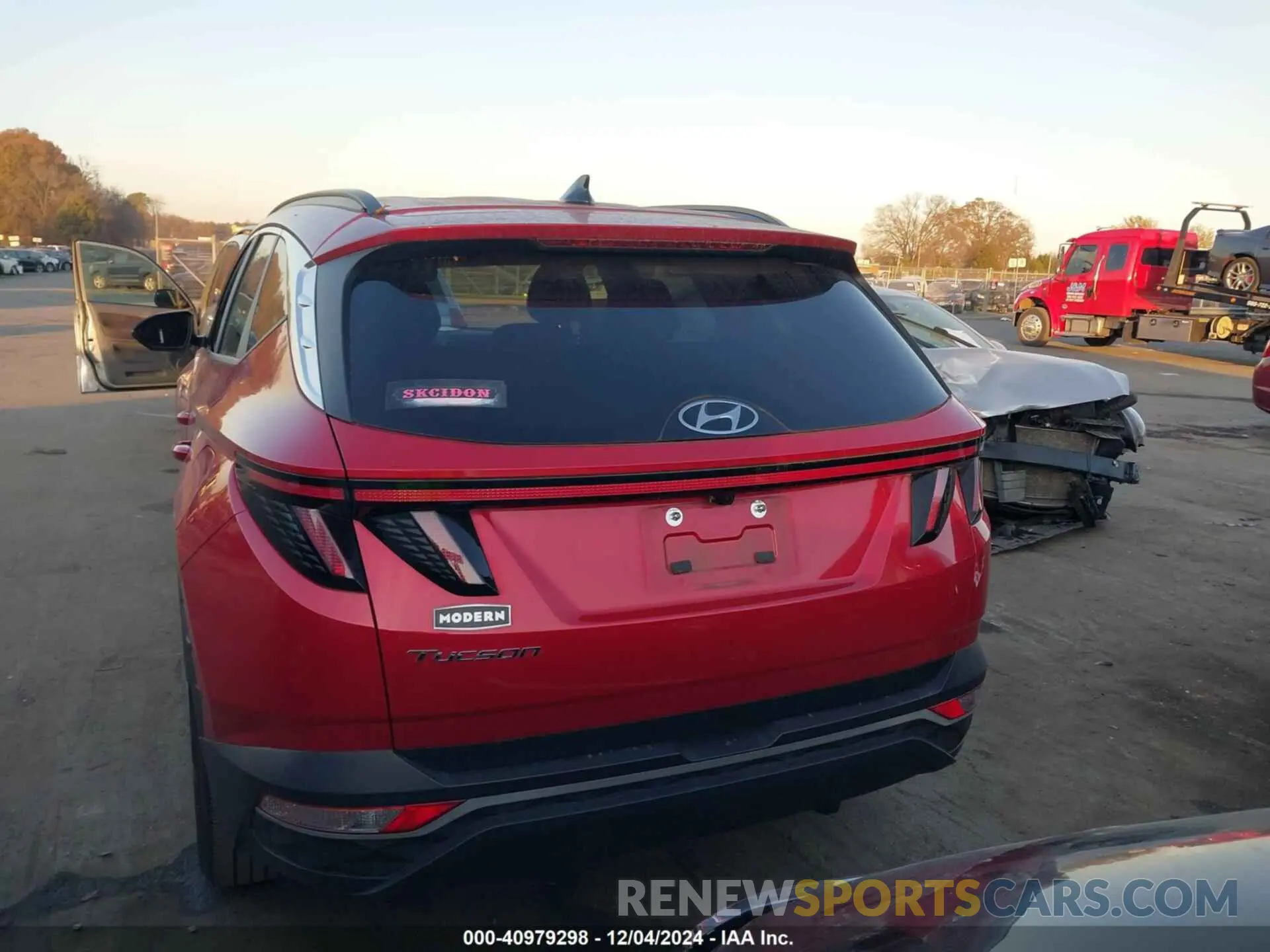 16 Photograph of a damaged car 5NMJB3AE3NH069413 HYUNDAI TUCSON 2022