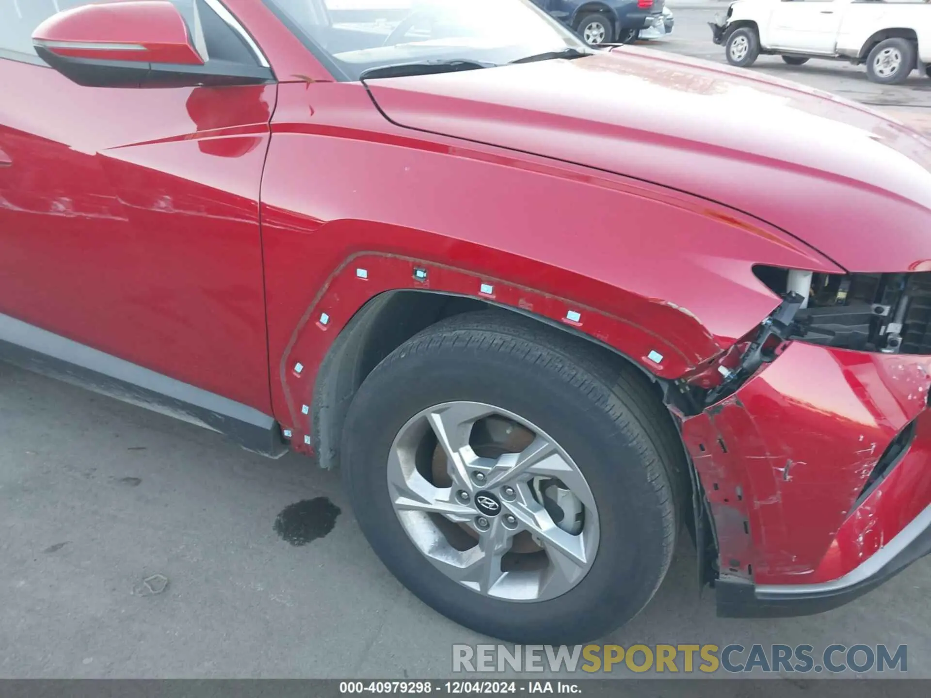 18 Photograph of a damaged car 5NMJB3AE3NH069413 HYUNDAI TUCSON 2022
