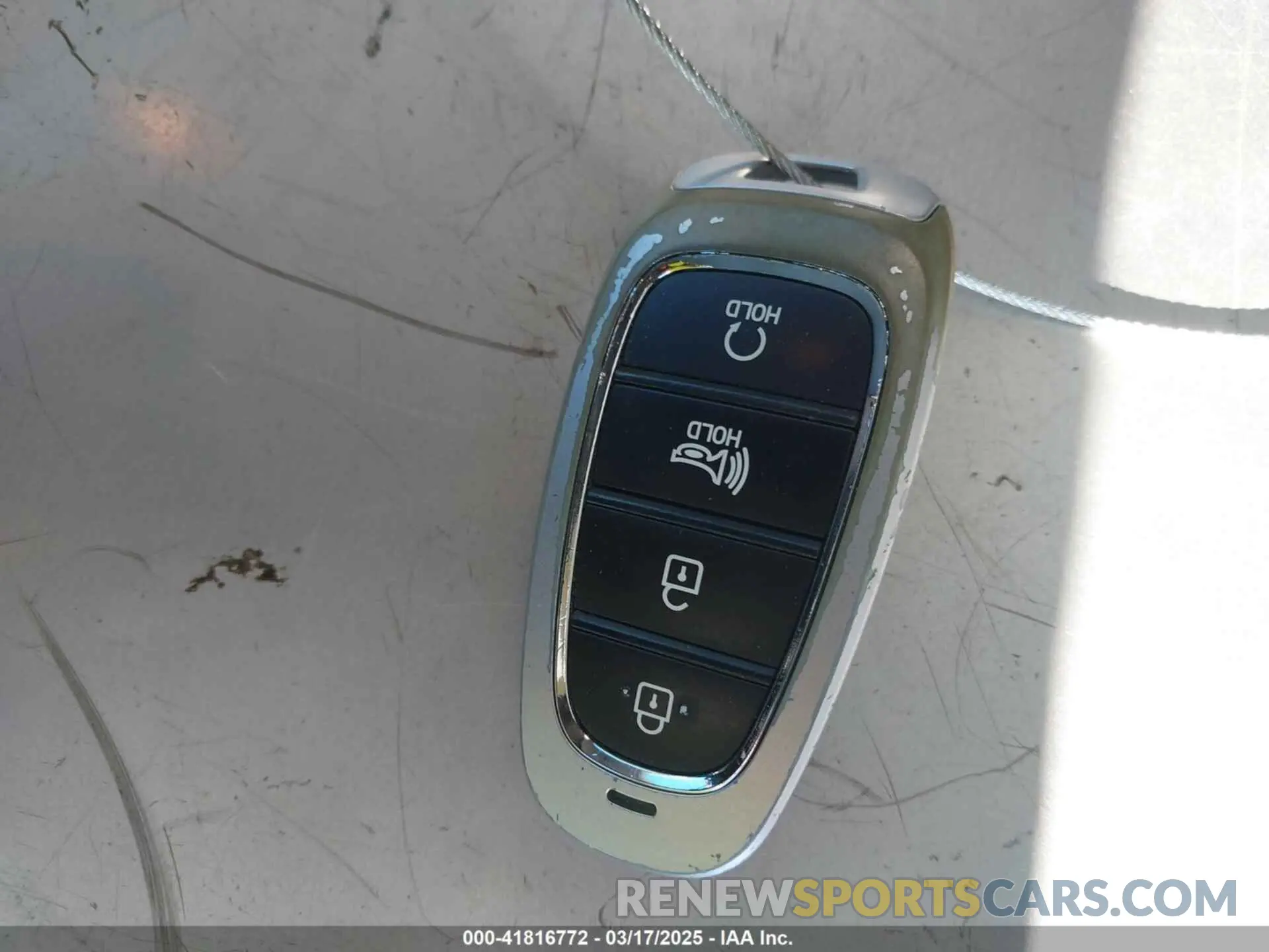 10 Photograph of a damaged car 5NMJB3AE4NH057254 HYUNDAI TUCSON 2022