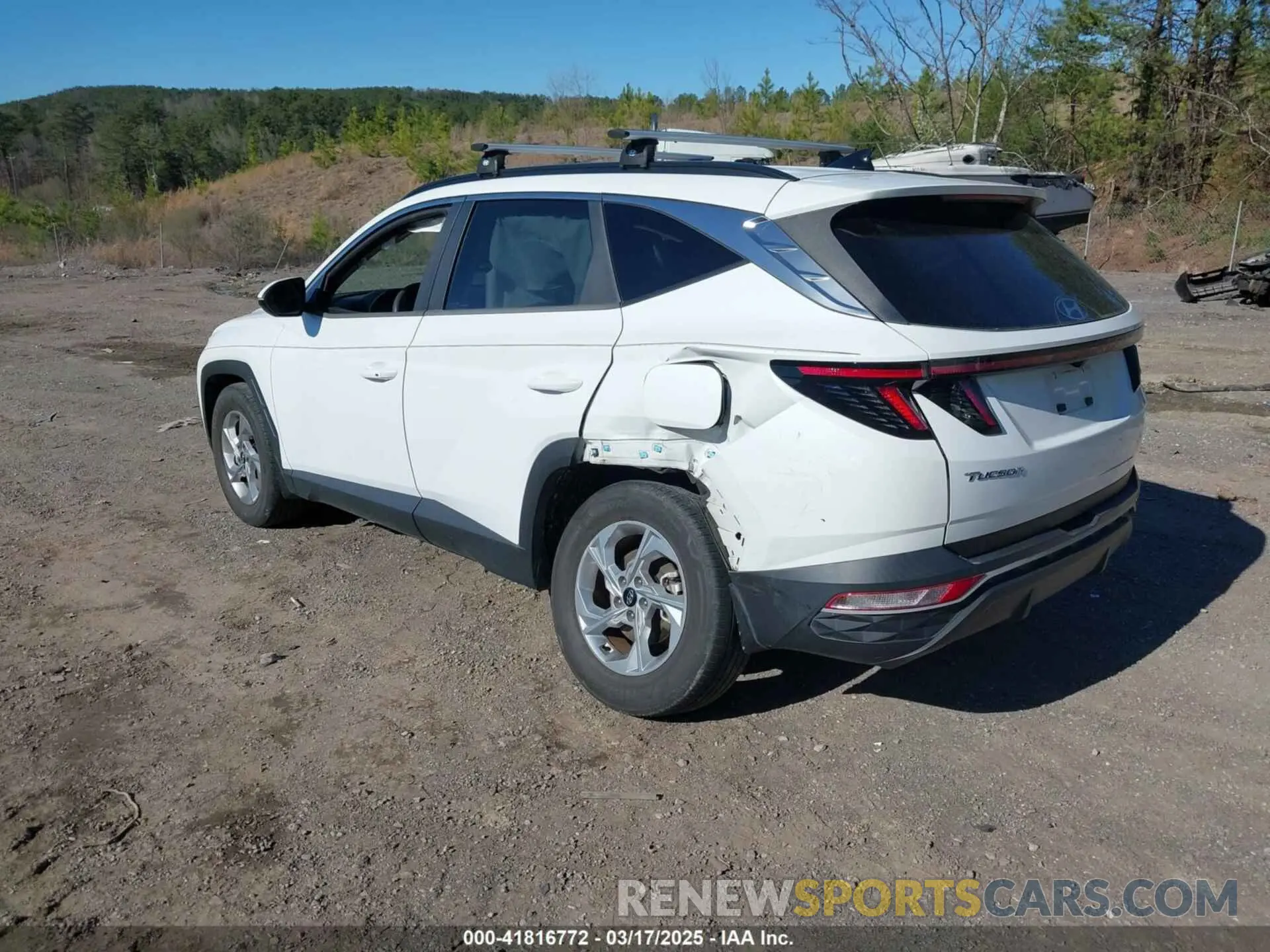 3 Photograph of a damaged car 5NMJB3AE4NH057254 HYUNDAI TUCSON 2022