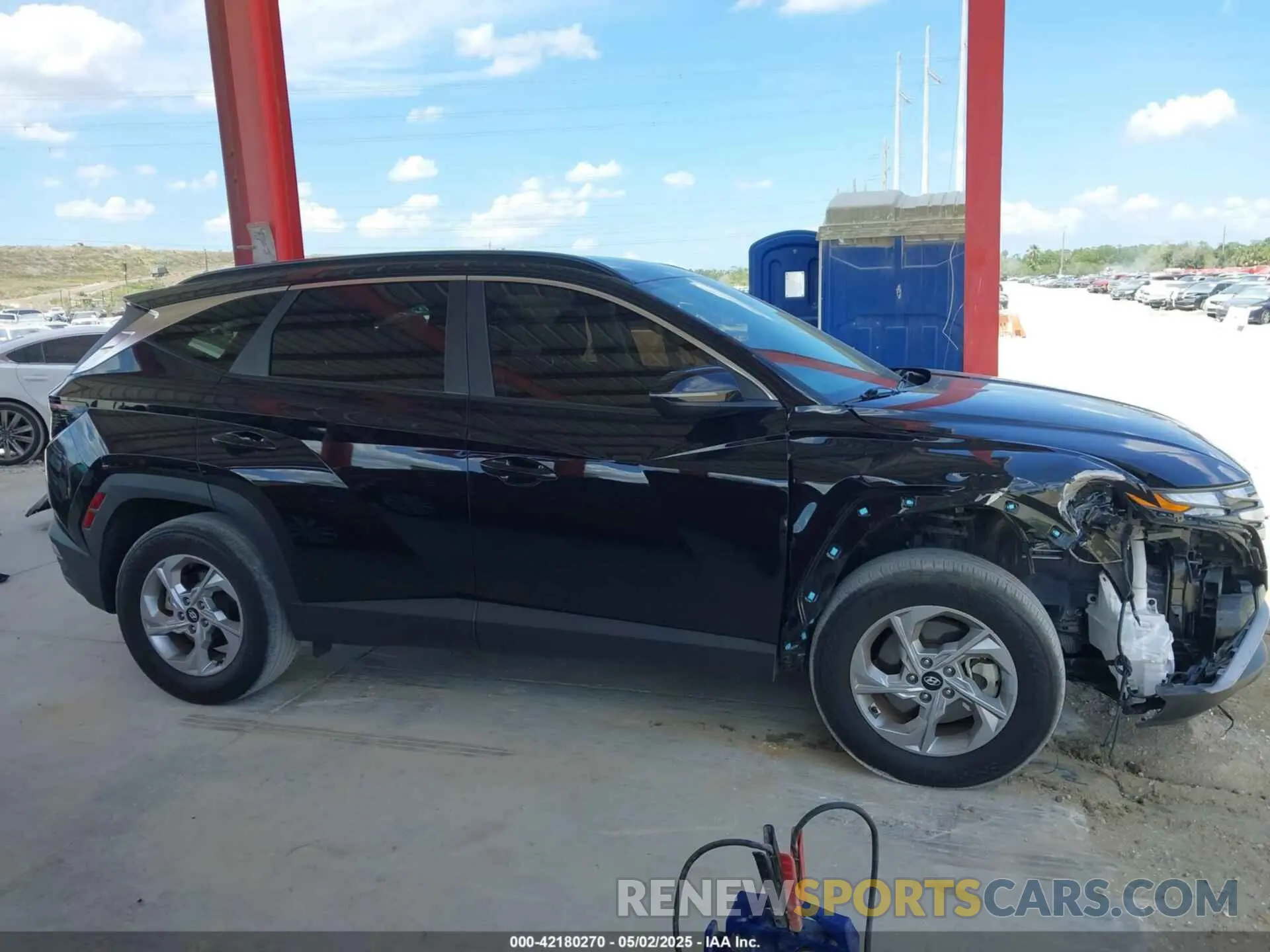 14 Photograph of a damaged car 5NMJB3AE6NH139325 HYUNDAI TUCSON 2022