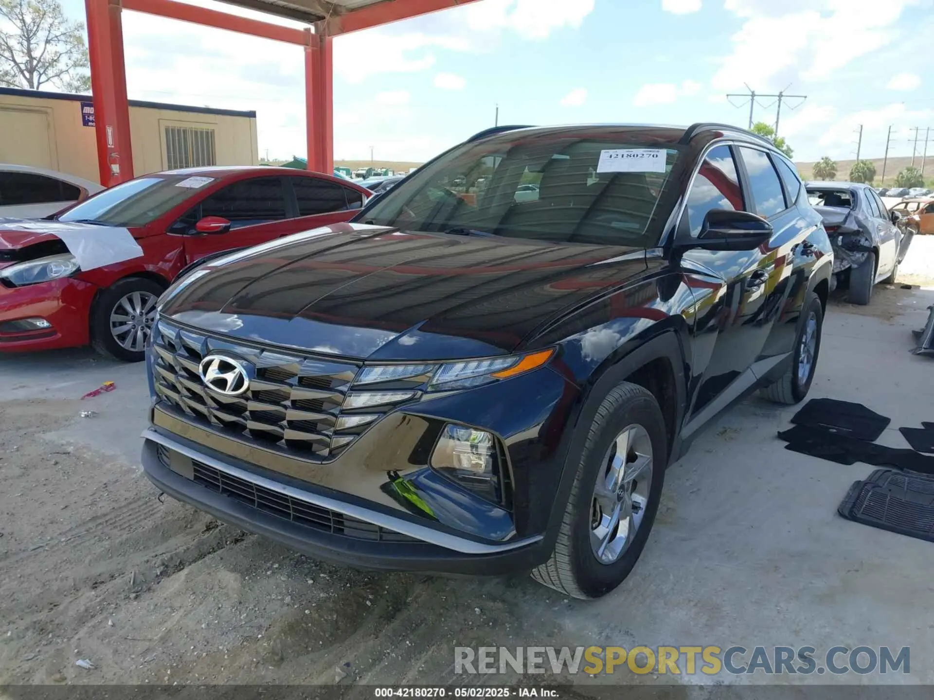2 Photograph of a damaged car 5NMJB3AE6NH139325 HYUNDAI TUCSON 2022