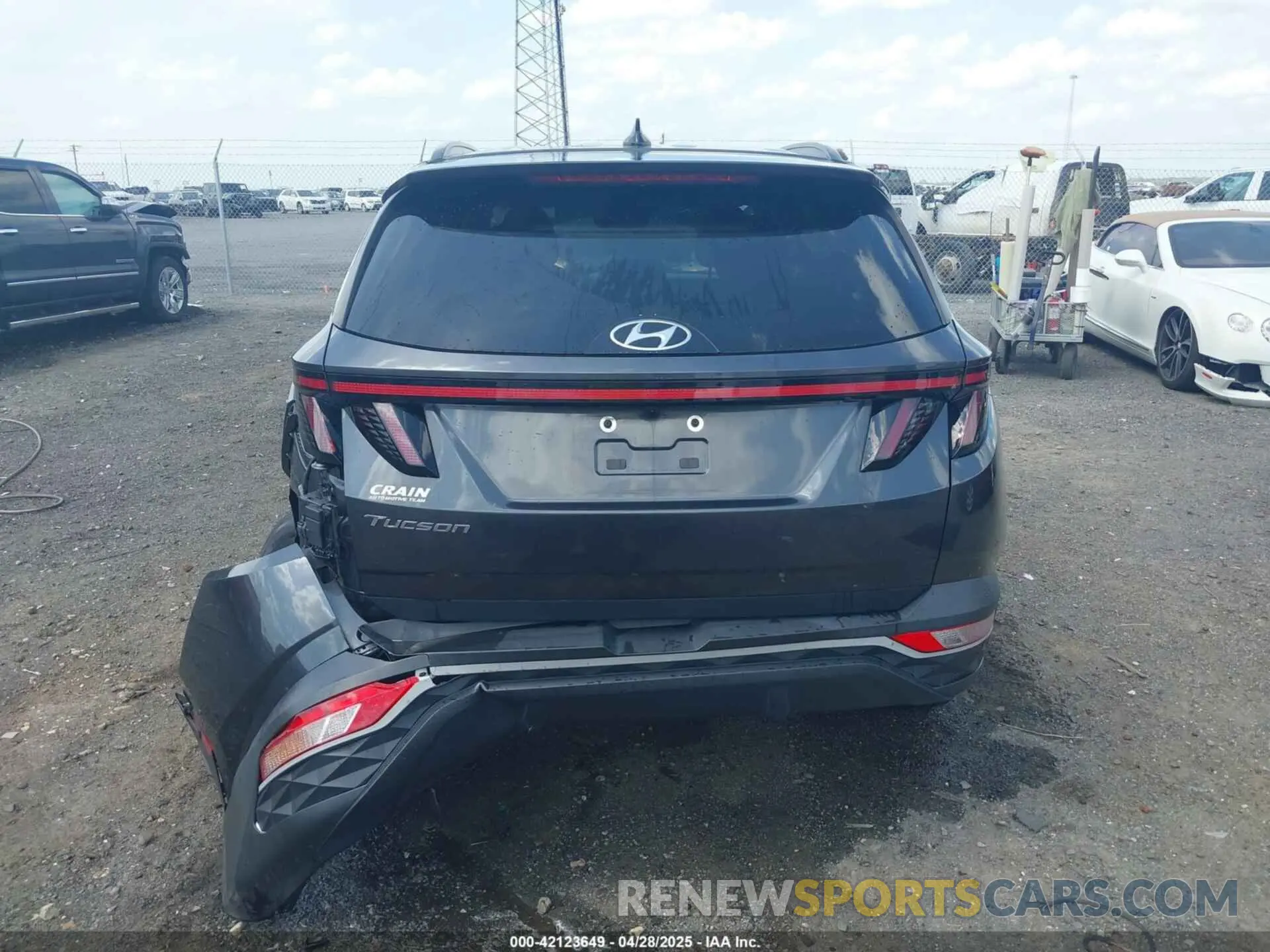 16 Photograph of a damaged car 5NMJB3AE7NH064439 HYUNDAI TUCSON 2022