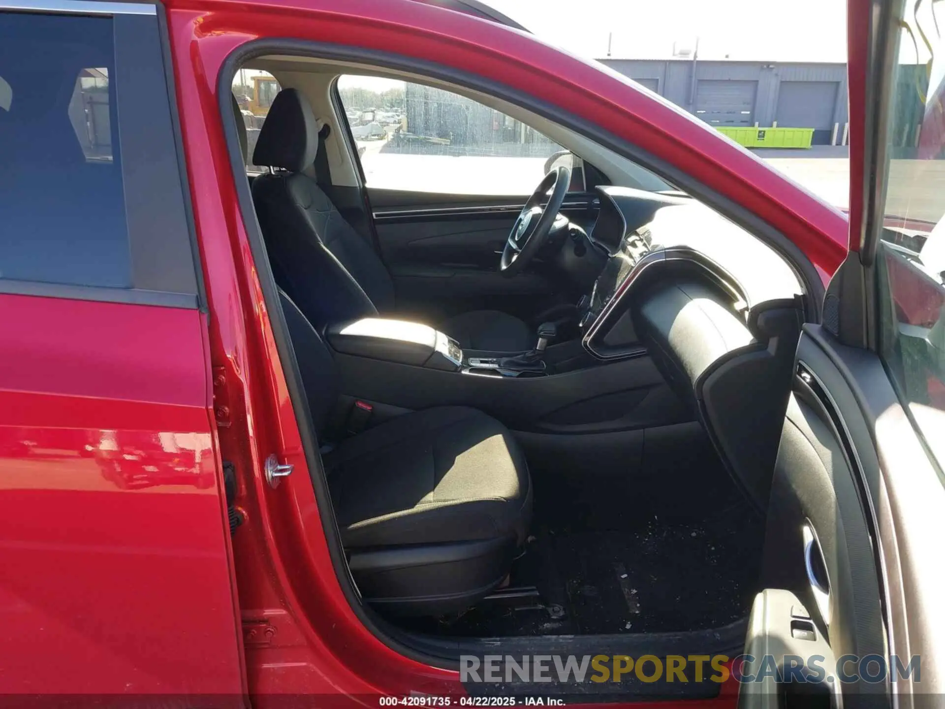 5 Photograph of a damaged car 5NMJB3AE7NH076526 HYUNDAI TUCSON 2022