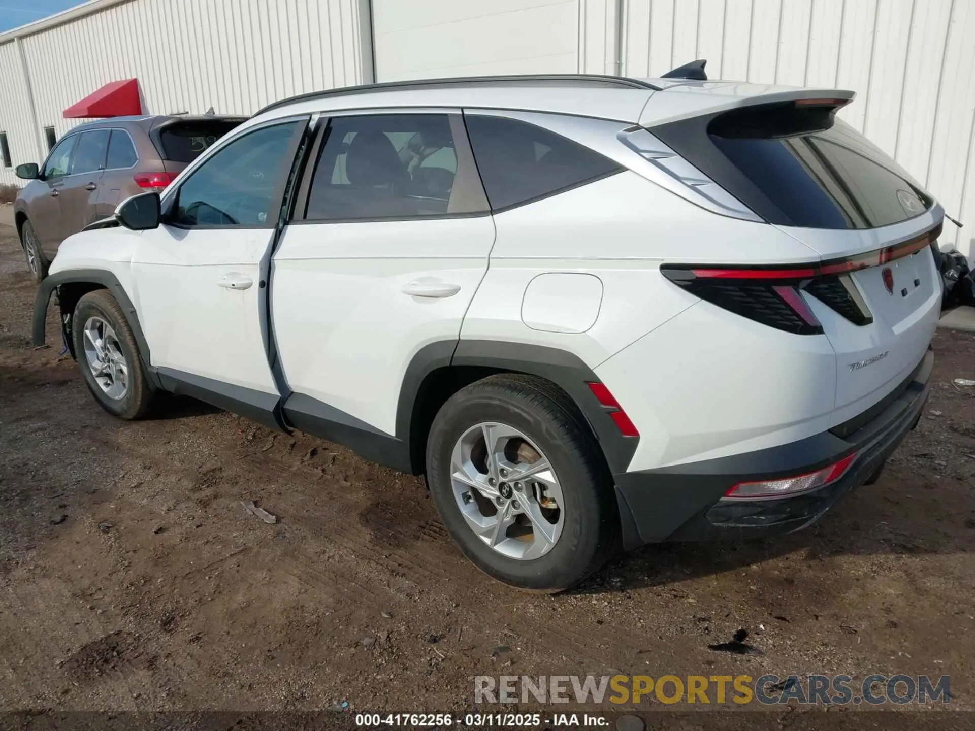 3 Photograph of a damaged car 5NMJB3AE7NH092712 HYUNDAI TUCSON 2022